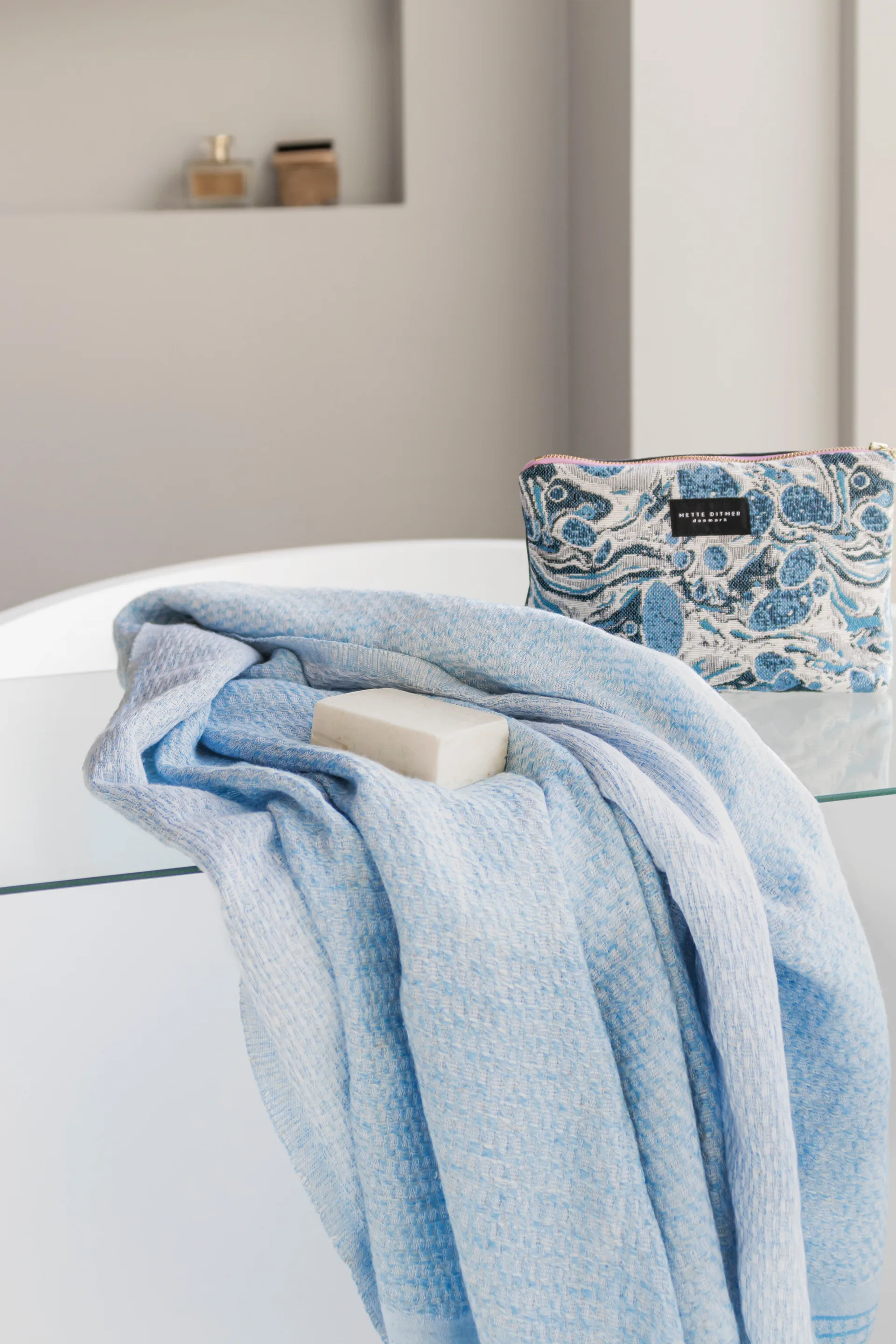 Bodrum kylpypyyhe, Light Blue Mette Ditmer
