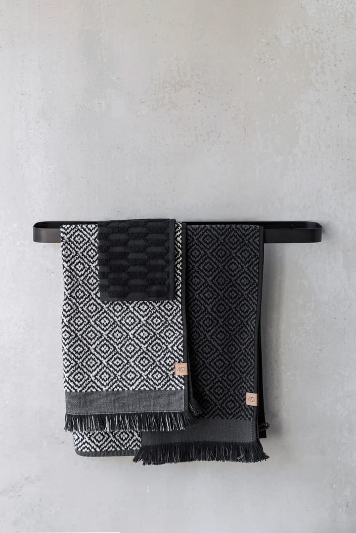 Carry pyyheripustin 52 cm, Black Mette Ditmer