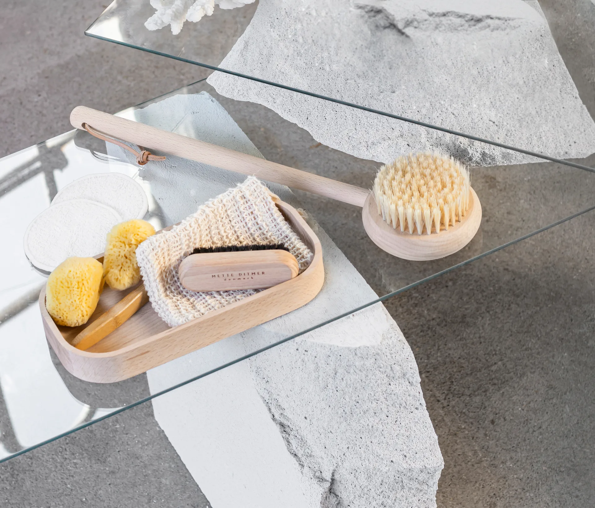 Clean vartaloharja kahvalla, Natural Mette Ditmer