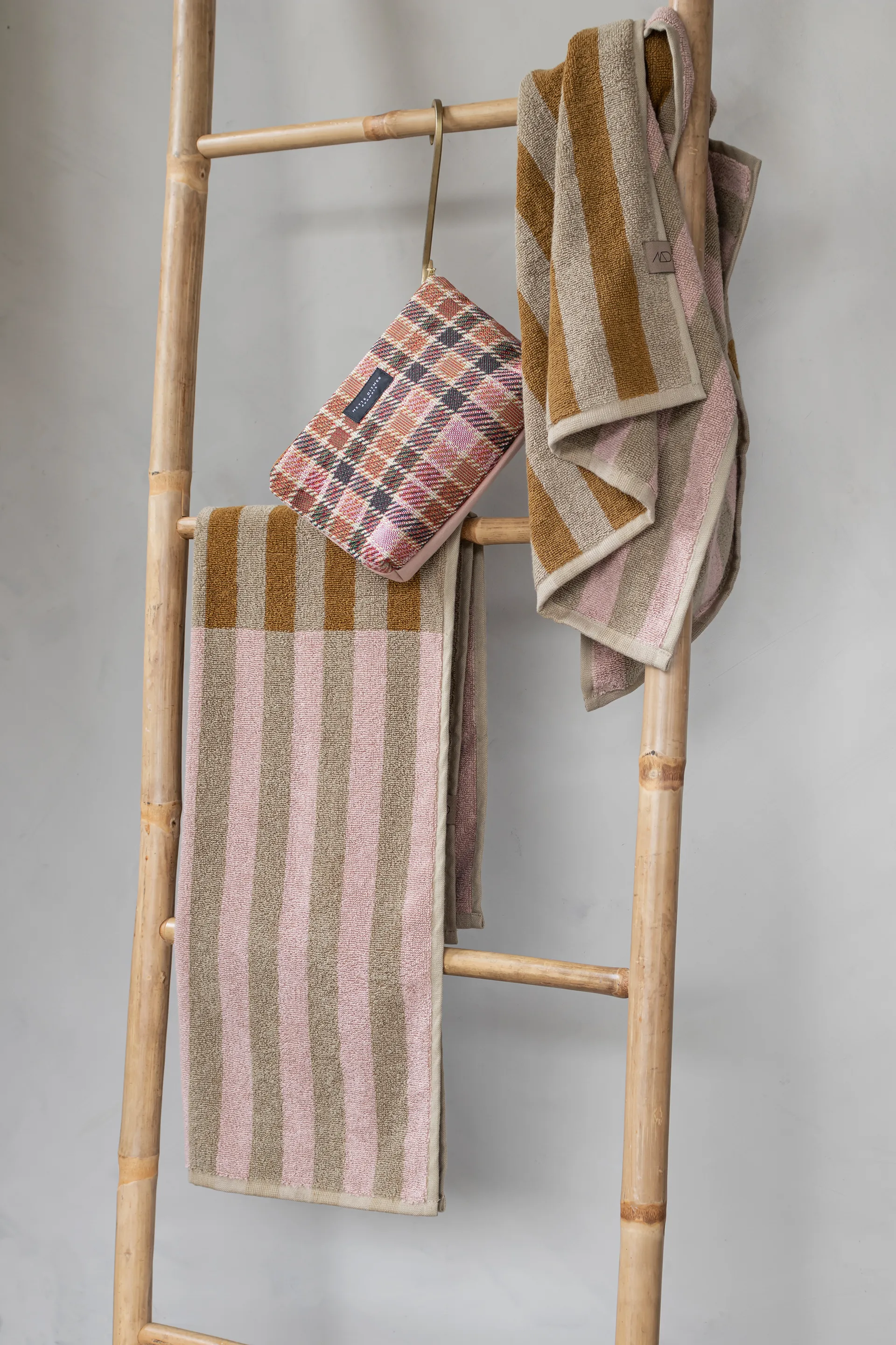 Disorder kylpypyyhe, Powder rose Mette Ditmer