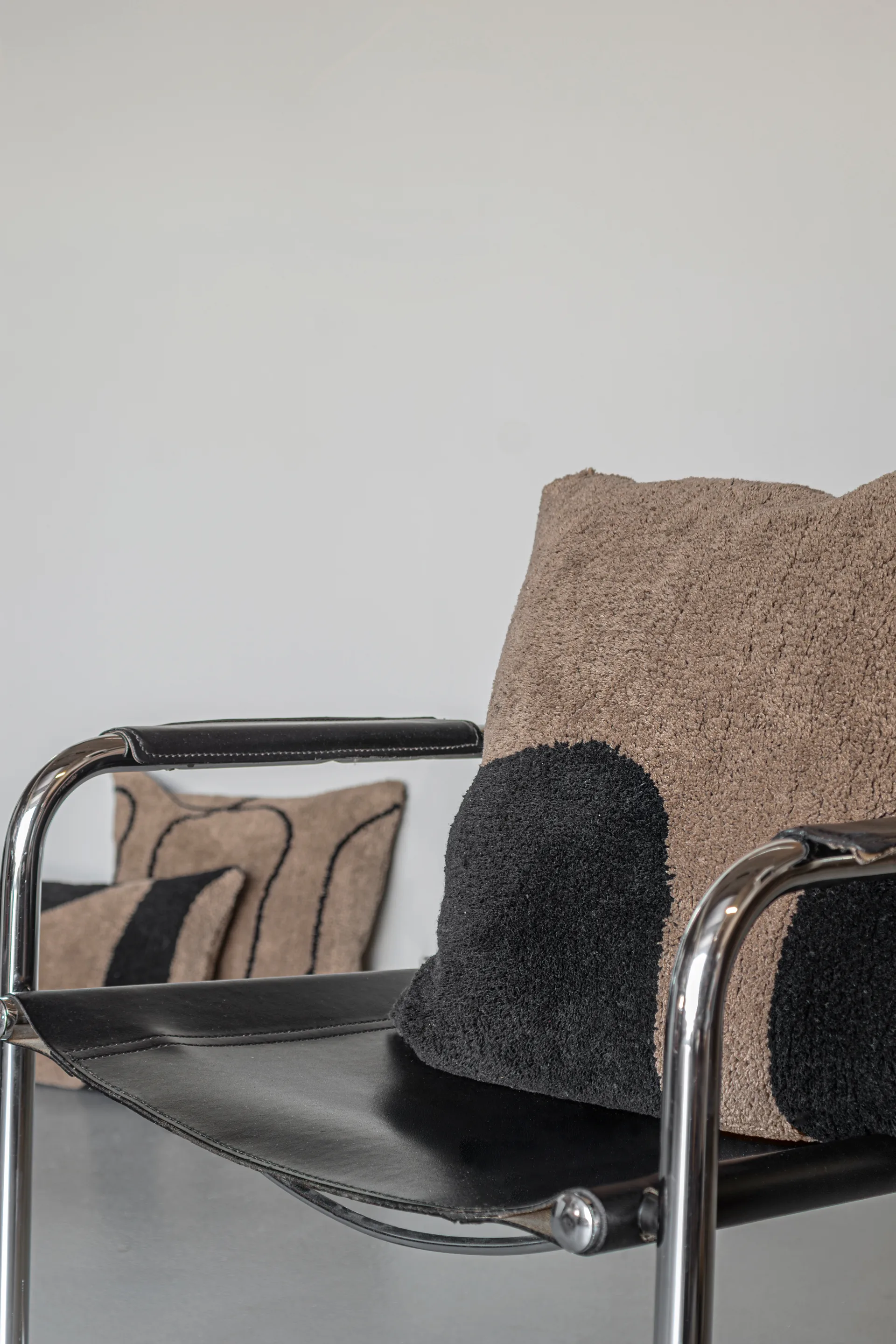 Figura tuftattu tyynynpäällinen 50x50 cm, Ruskea Mette Ditmer