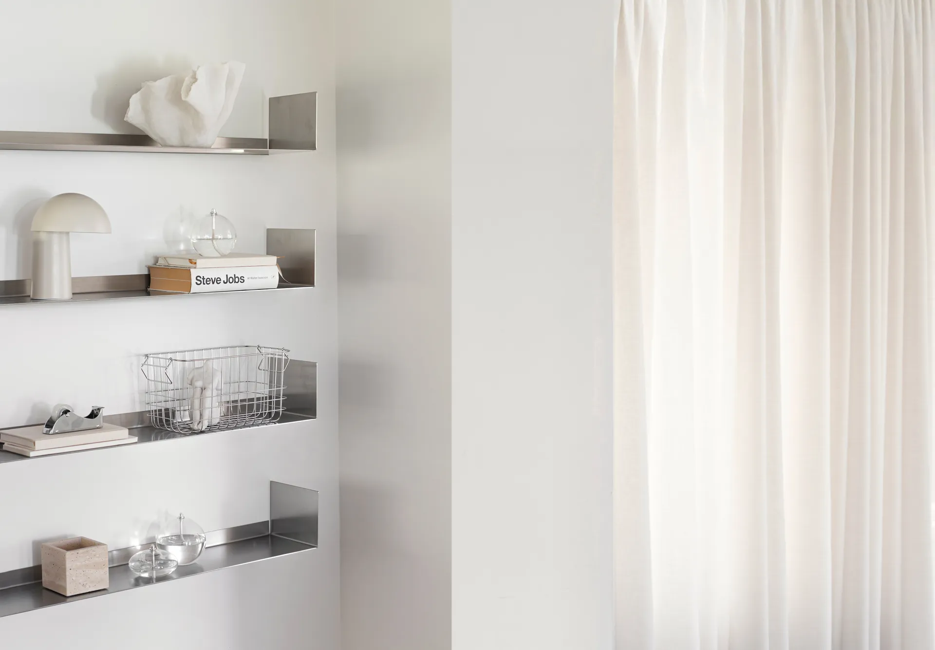 Float seinähylly 80,5 cm, Teräs Mette Ditmer