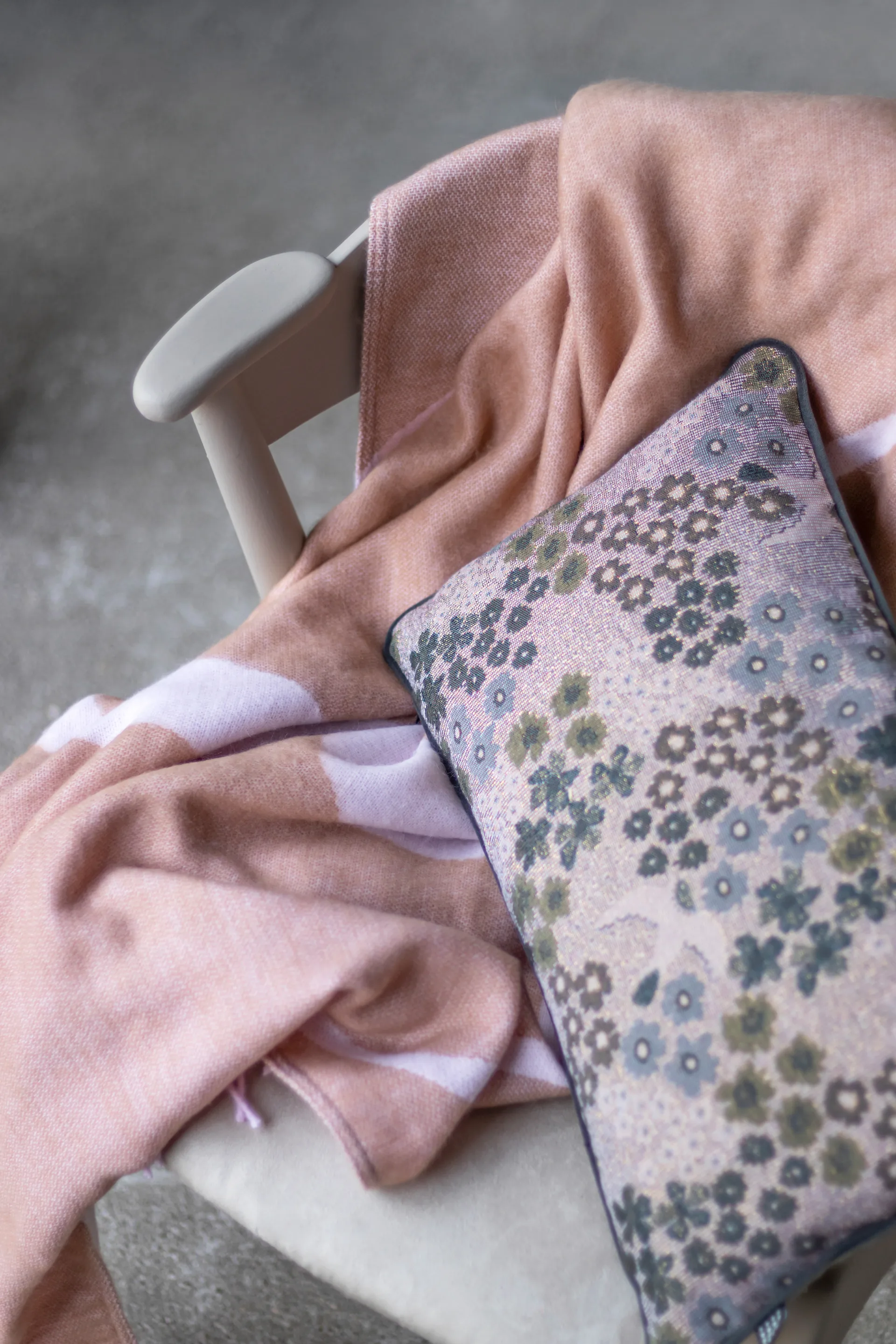 Gallery viltti 125 x 170 cm, Latte Mette Ditmer