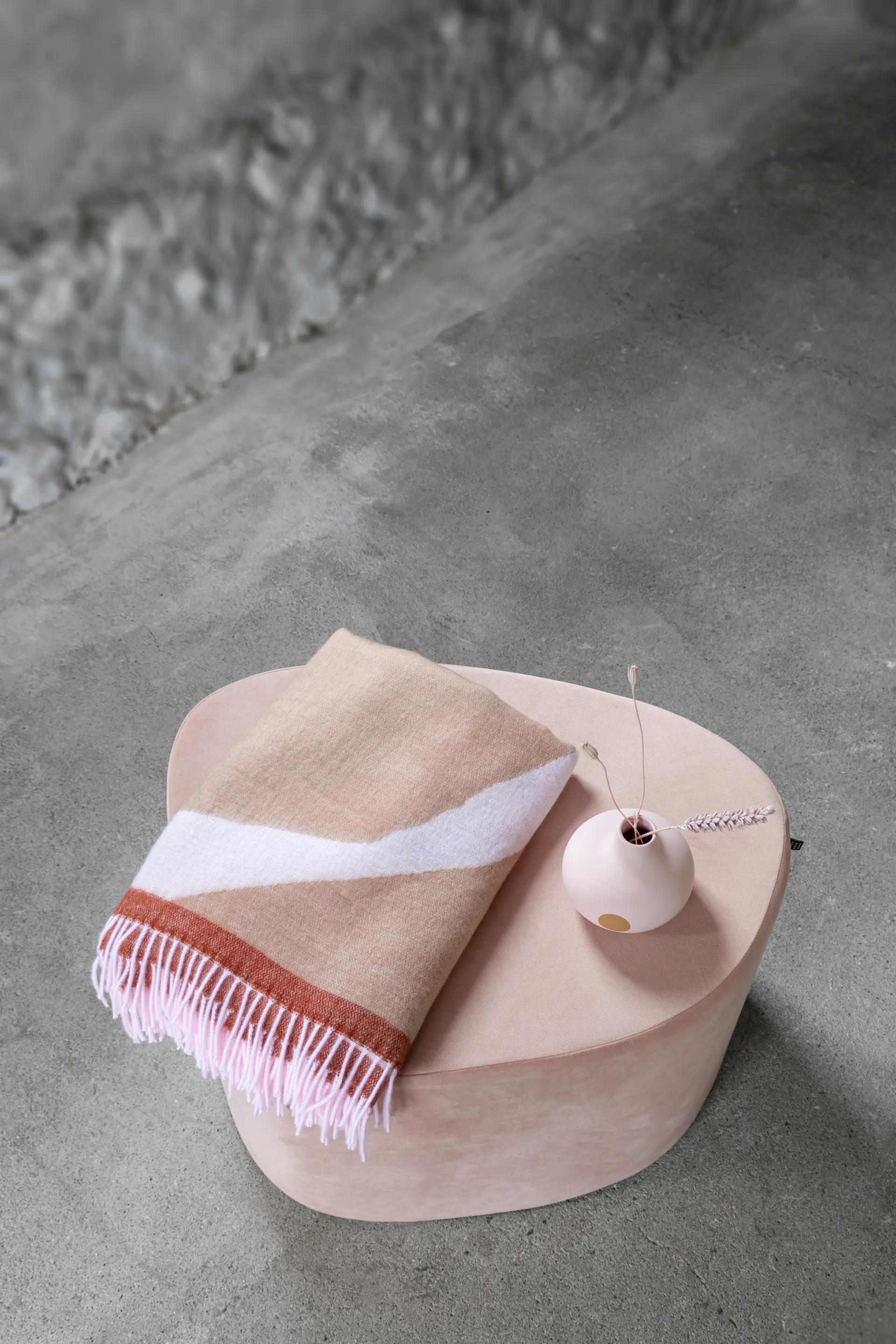 Gallery viltti 125 x 170 cm, Latte Mette Ditmer