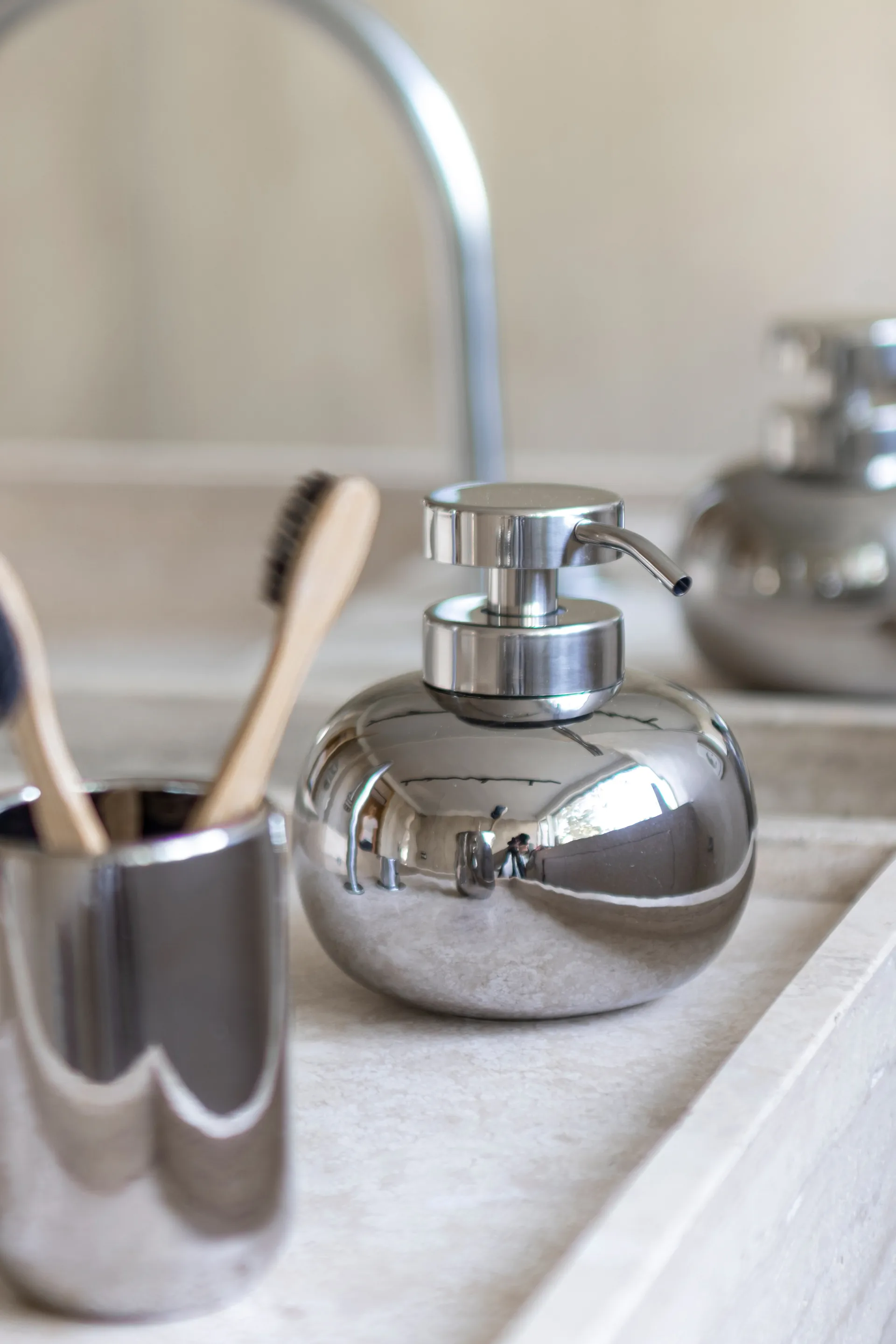 Lotus saippuapumppu matala, Krom Mette Ditmer