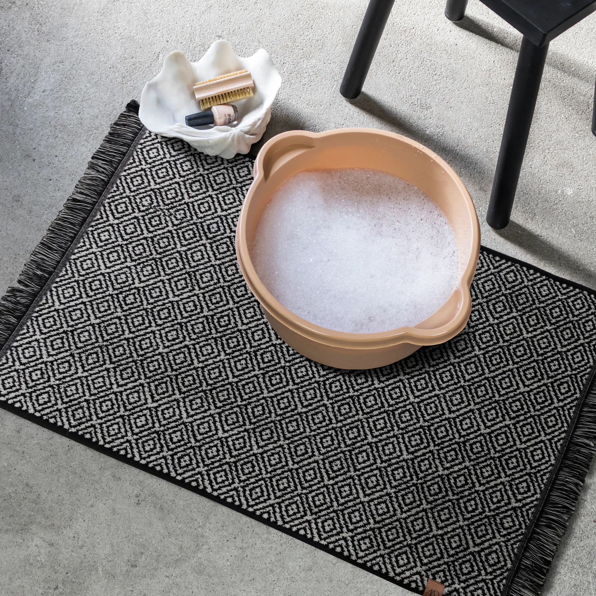 Morocco kylpyhuoneen matto 50 x 80 cm, Black-white Mette Ditmer