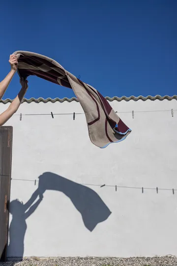 Nova Arte kylpypyyhe 70x133 cm - Wine-sand - Mette Ditmer