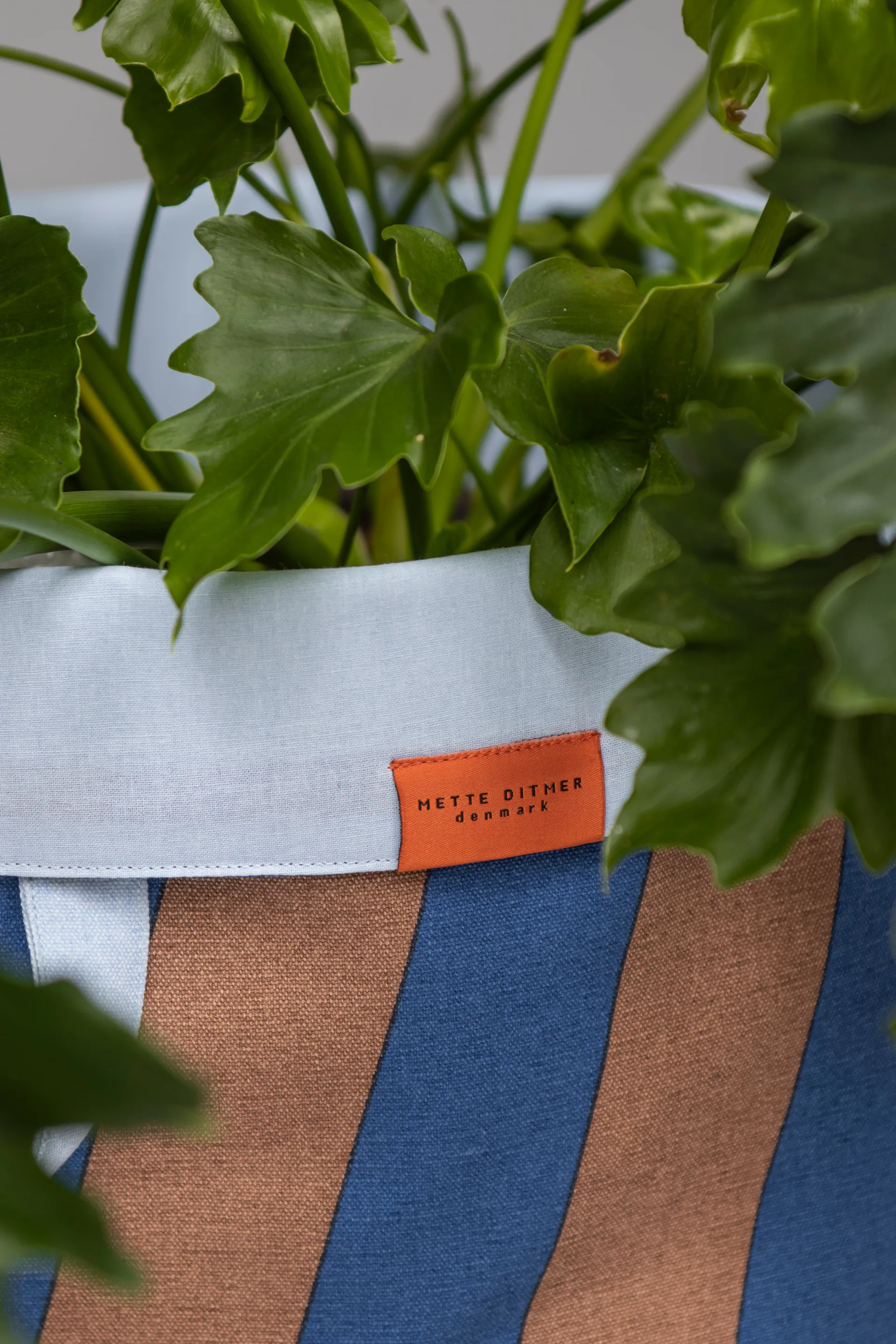 Nova Arte pyykkikori 40x40x50 cm, Cobalt-blush Mette Ditmer