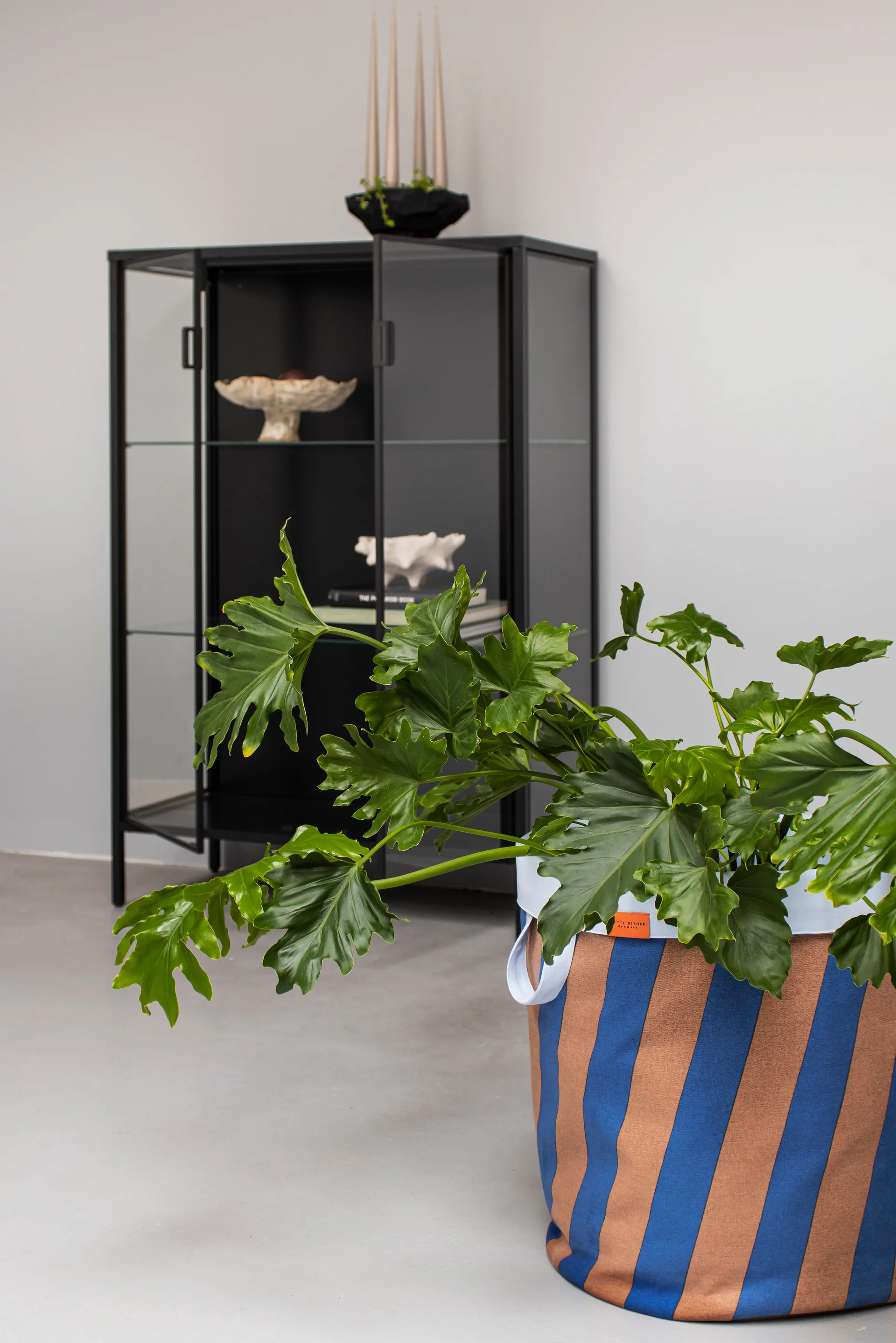 Nova Arte pyykkikori 40x40x50 cm, Cobalt-blush Mette Ditmer