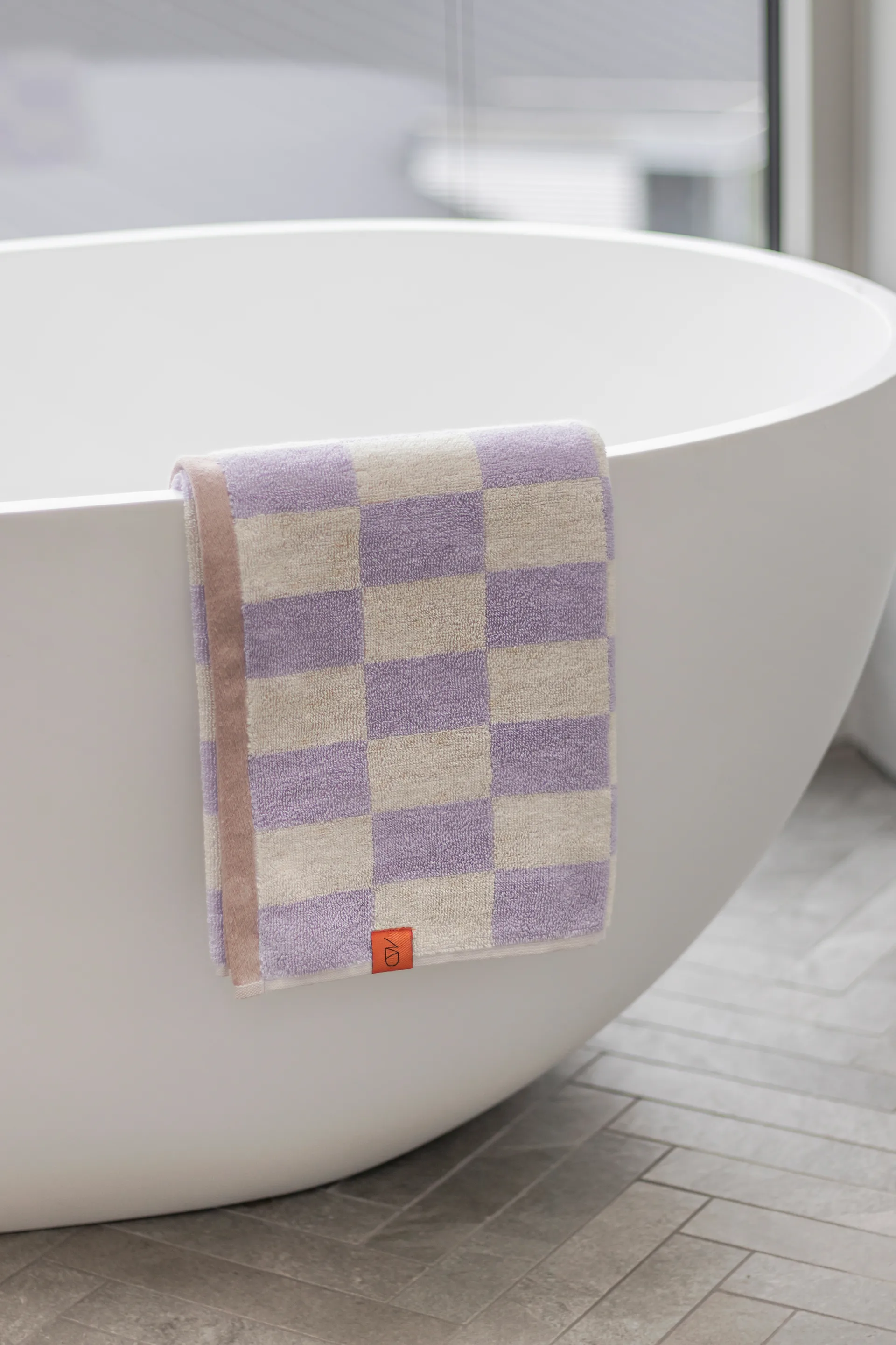 Retro käsipyyhe 70 x 133 cm, Lilac Mette Ditmer