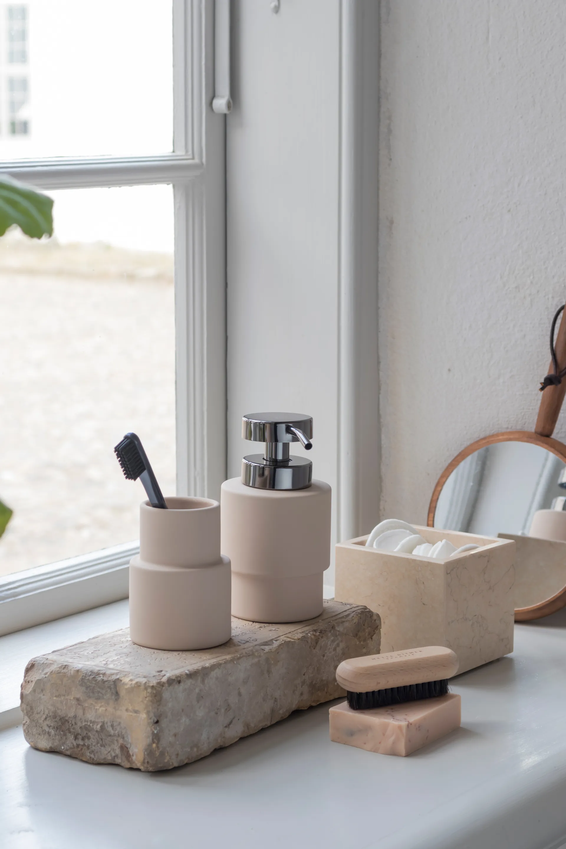 Shades hammasharjateline 9,5 cm, Pellava Mette Ditmer