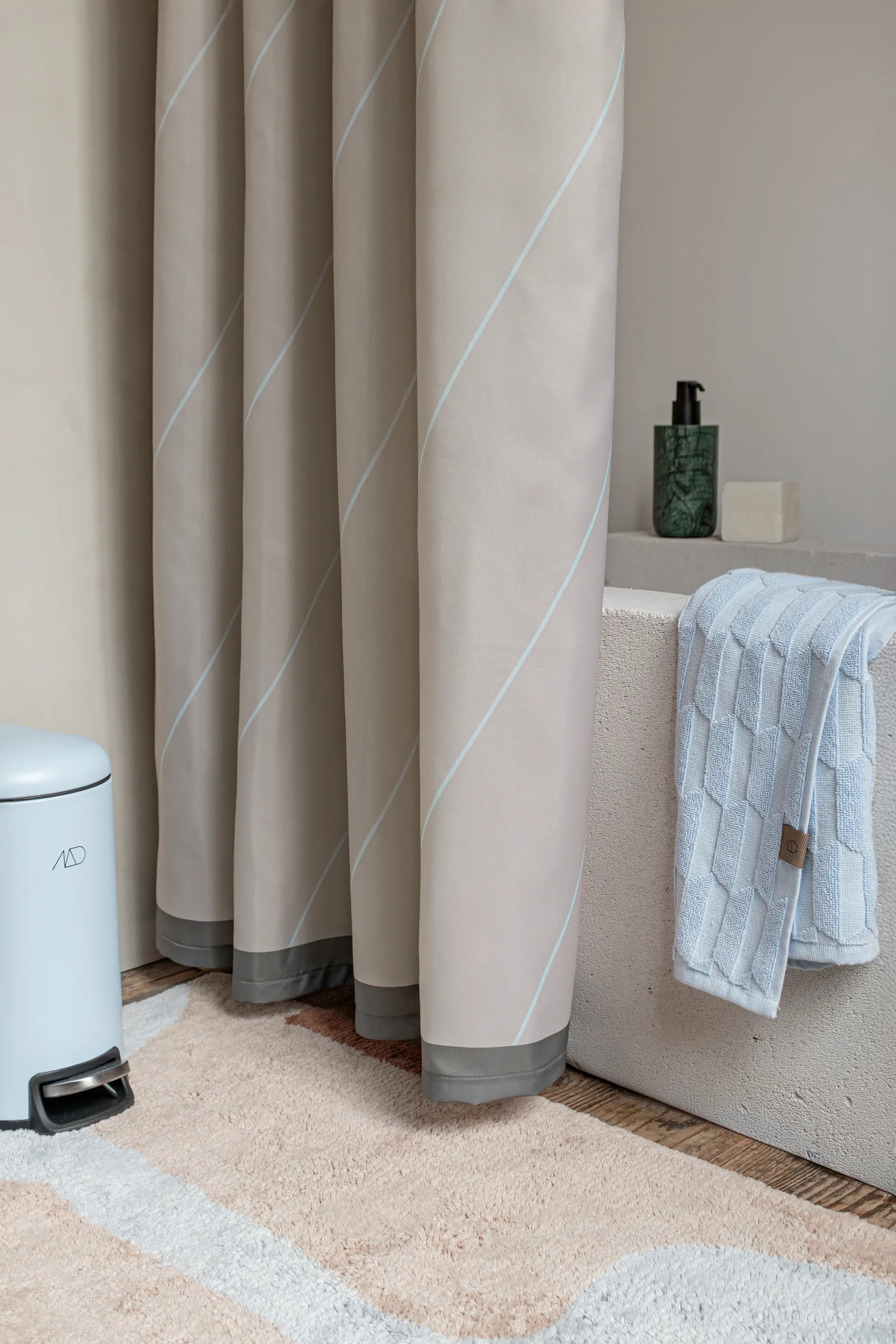 Subtle suihkuverho 150x200 cm, Minttu Mette Ditmer