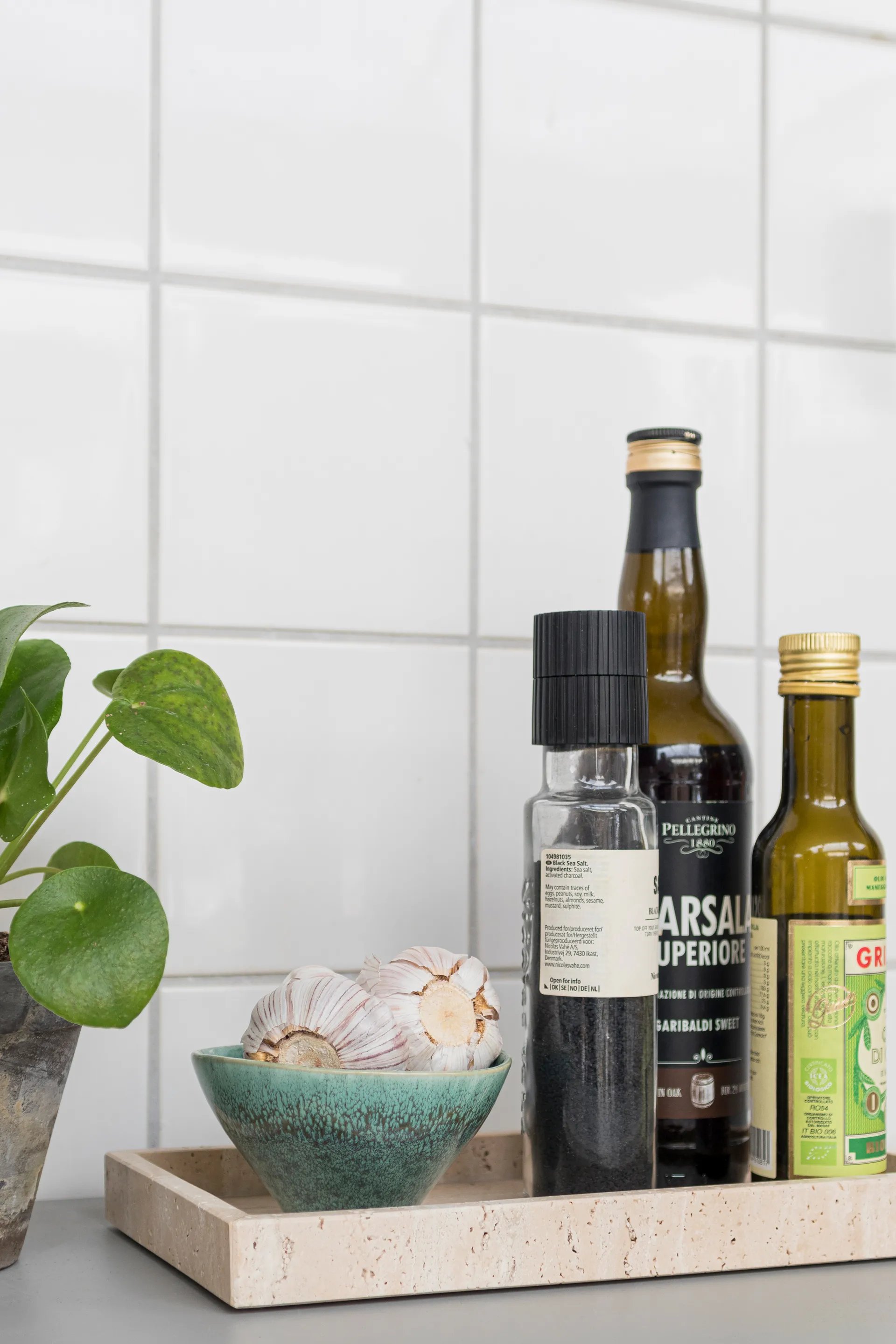 Travertiini koristelualusta 16x31 cm, Liinavaatteet Mette Ditmer