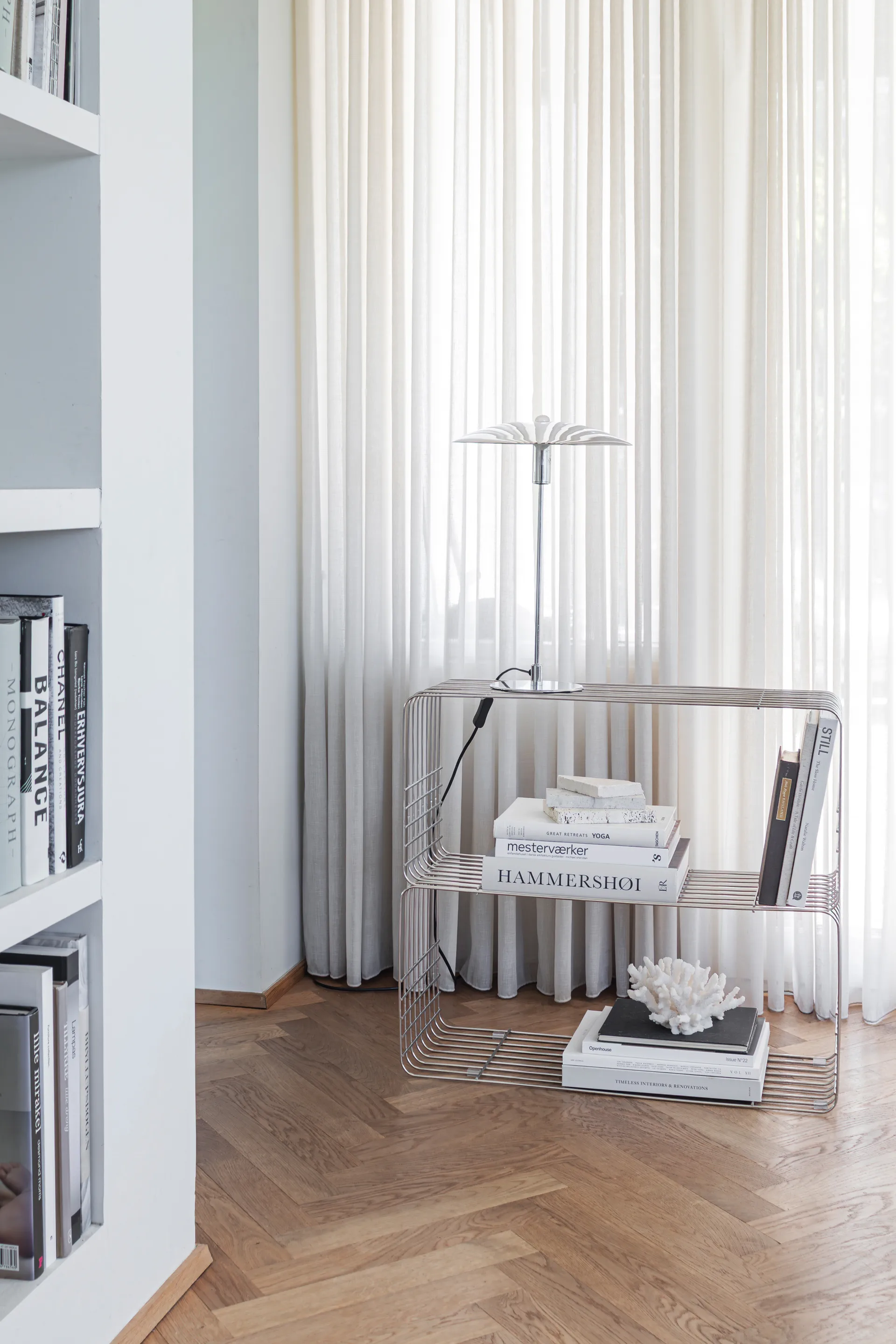 Wire-hylly, Kromi, 31x70x26 cm Mette Ditmer