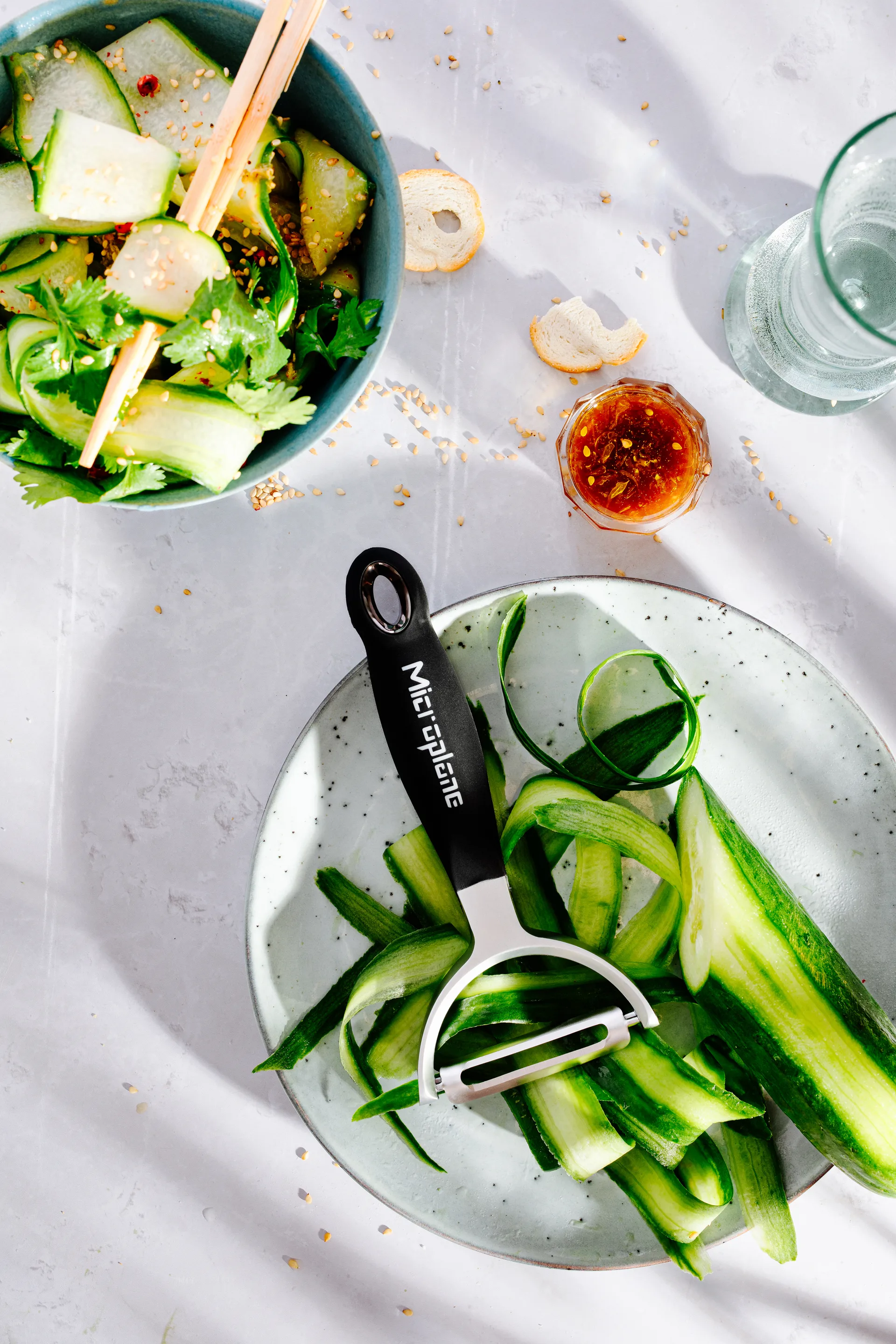 Ammattimainen Y-skalimatori suora 16,4 cm, Musta Microplane