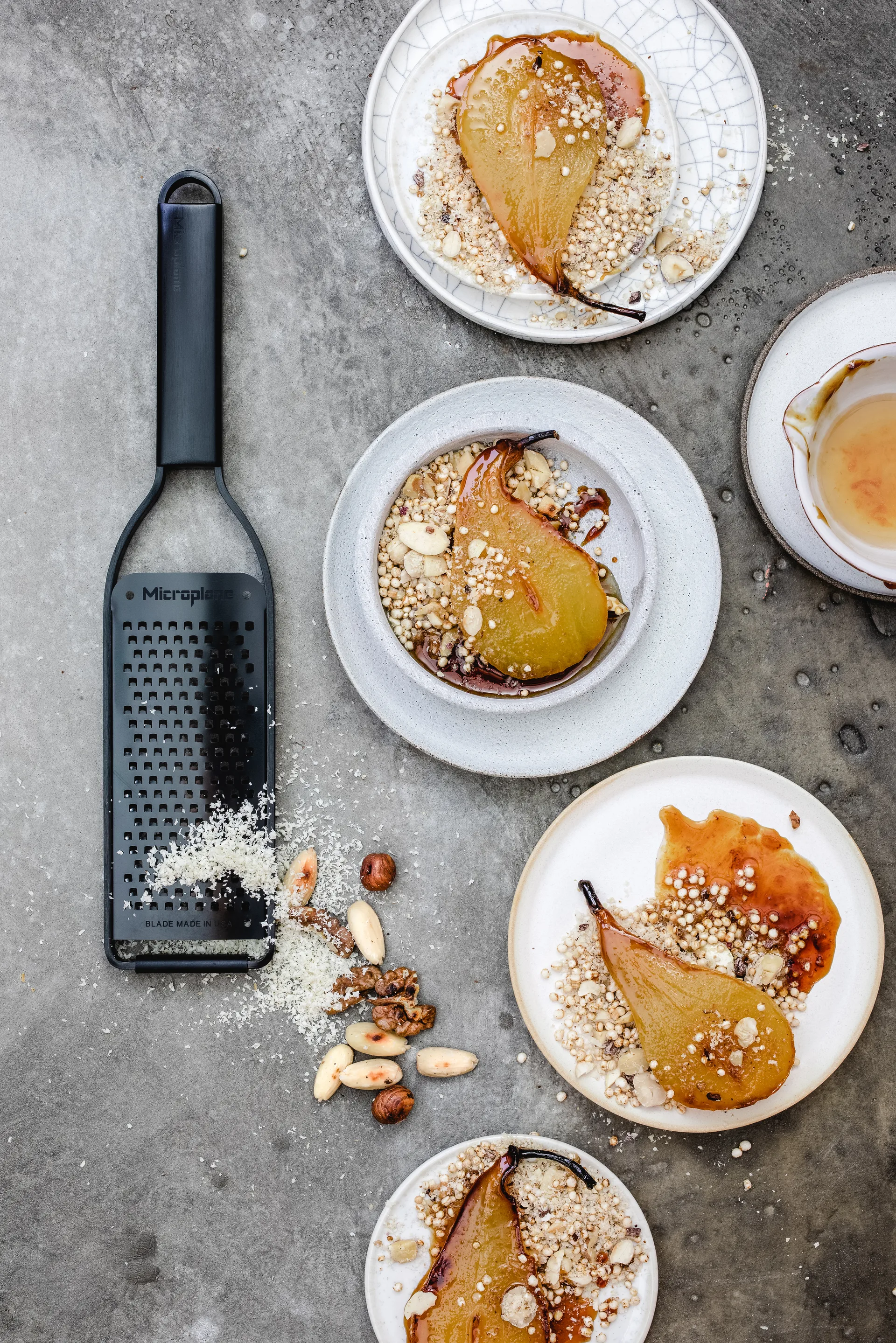 Black Sheep karkea raastinrauta 30 cm, Musta Microplane