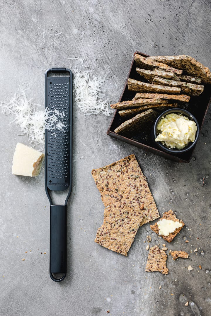 Black Sheep zestiraastin 31 cm, Musta Microplane