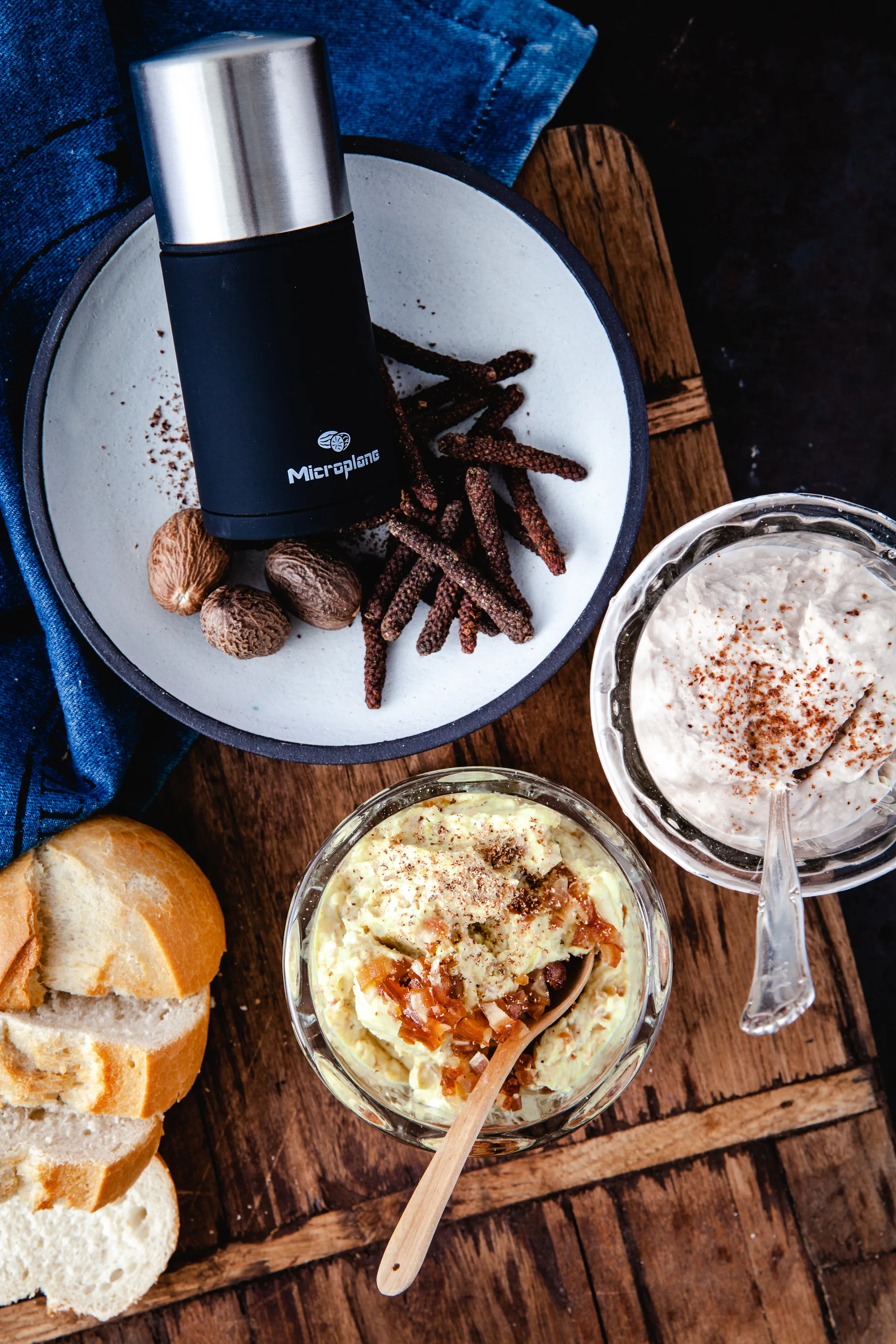 Erikoisuus 2-in-1 maustemylly 12 cm, Ruostumaton teräs Microplane