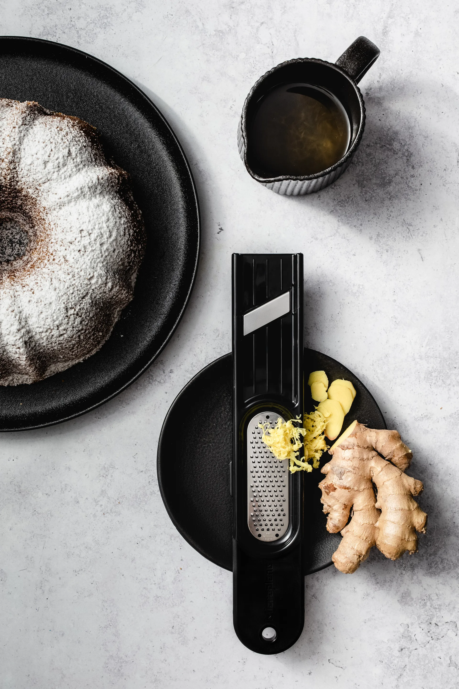 Erikoisuus 3-in-1 inkiväärityökalu 27,5 cm, Musta Microplane