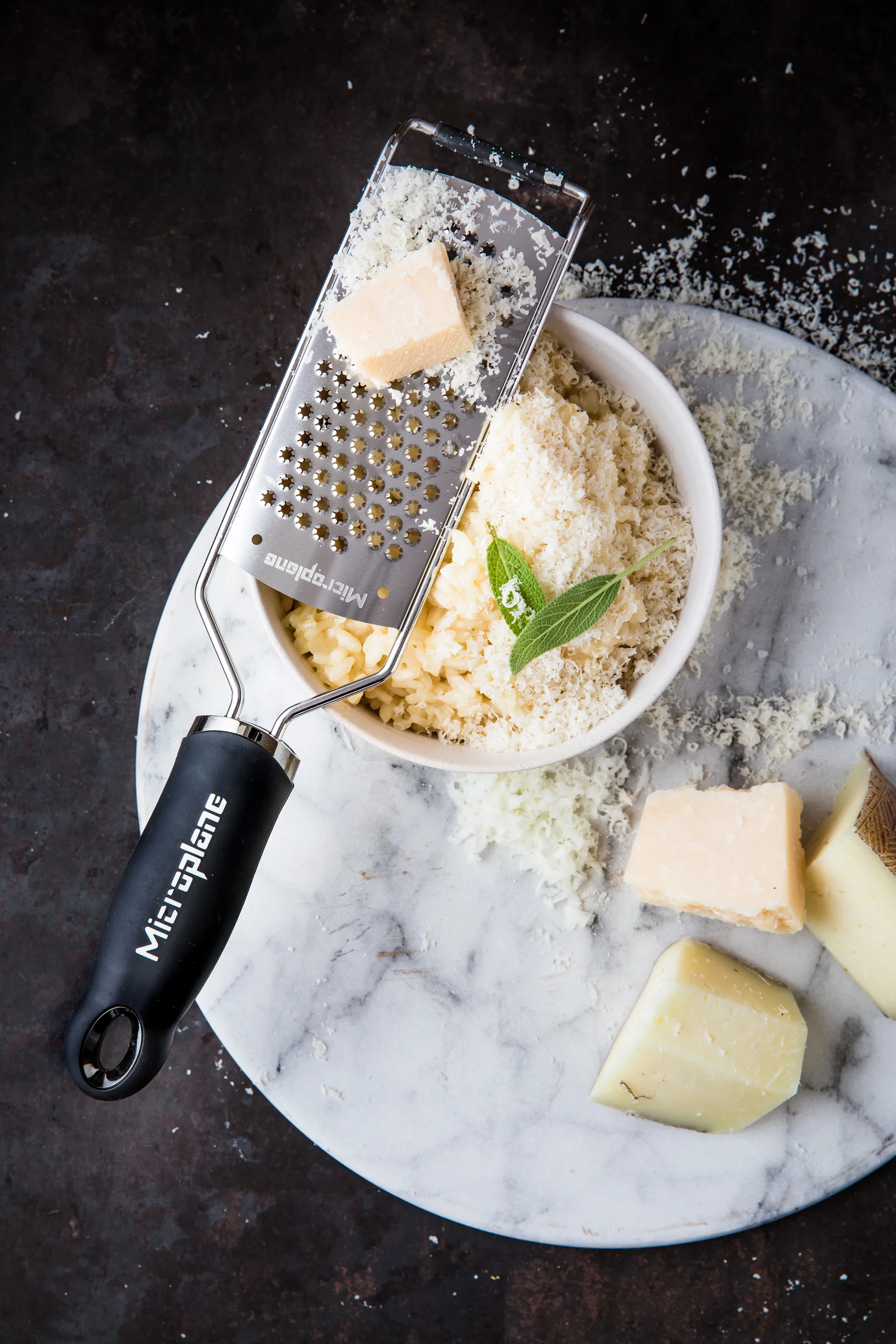 Gourmet star raastinrauta 31 cm, Musta Microplane