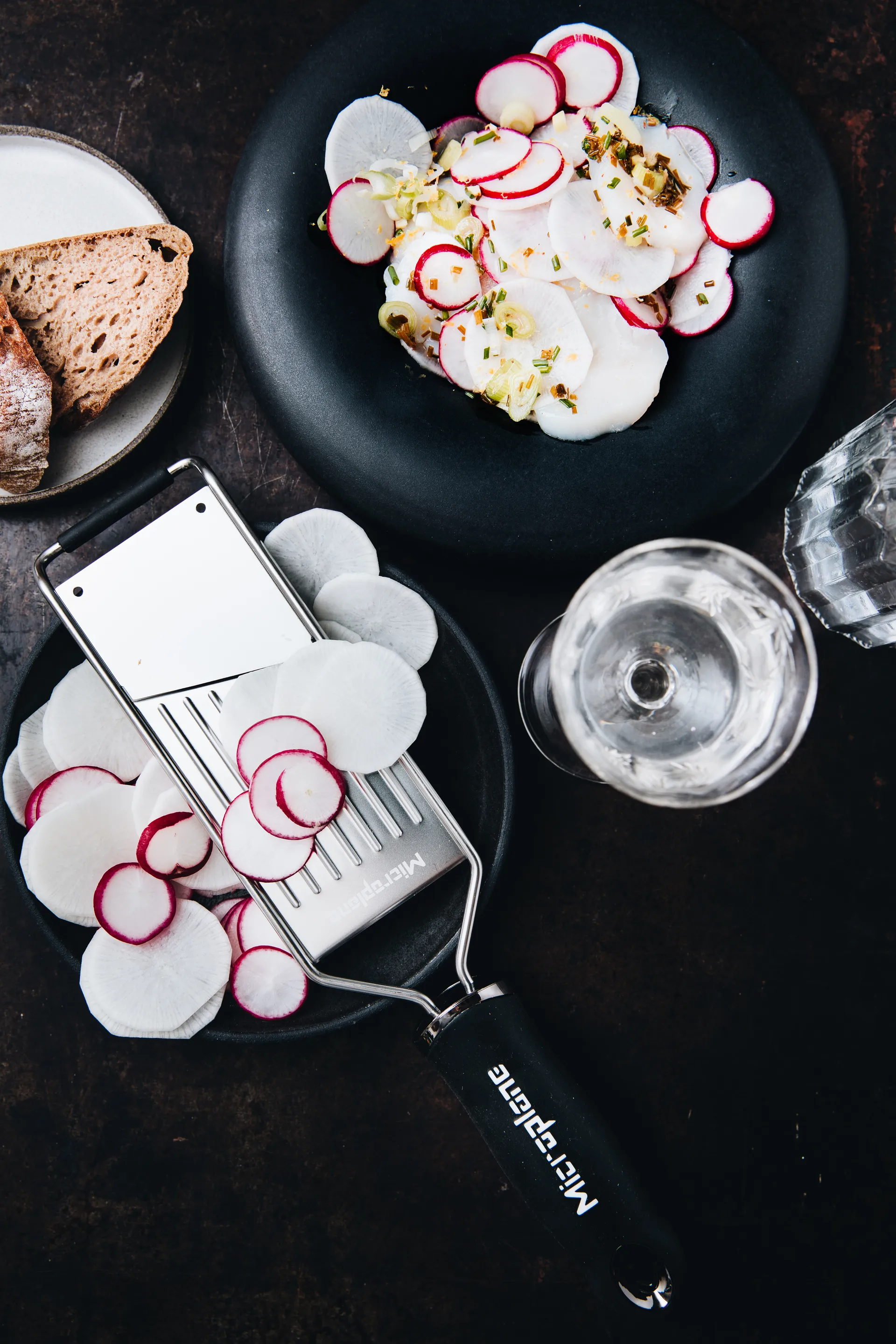 Gourmet vihannesleikkuri 31 cm, Musta Microplane