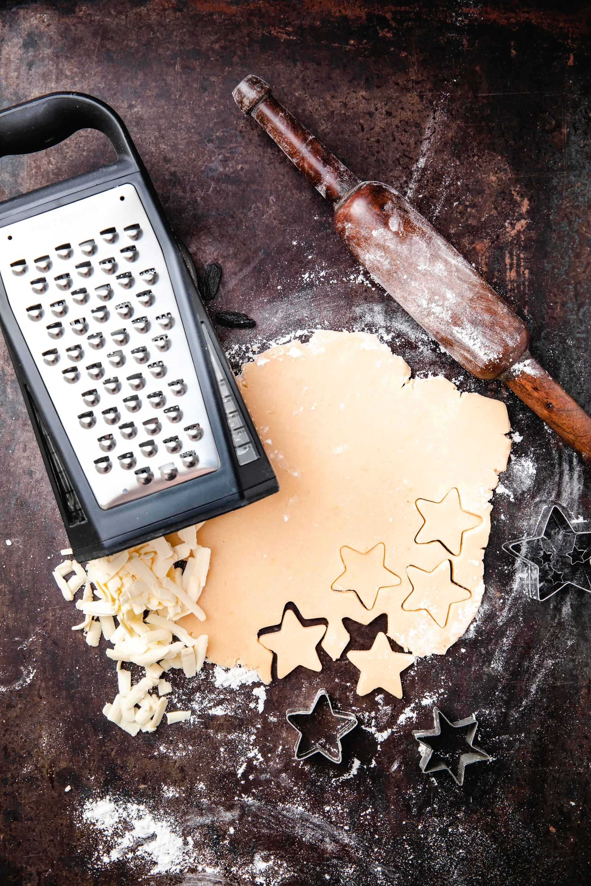 Speciality Elite Box-raastin 27 cm, Musta Microplane