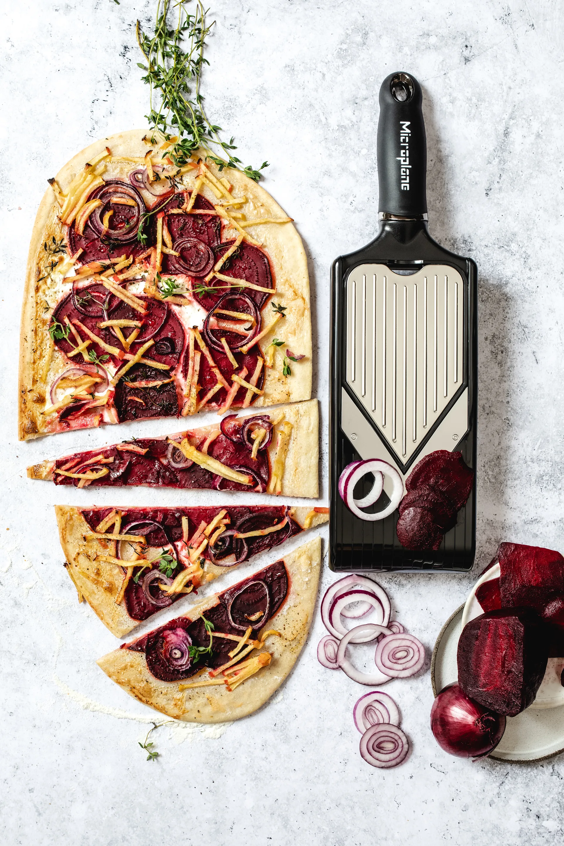 Speciality V-Slicer vihannesleikkuri julienne-terä, Musta Microplane