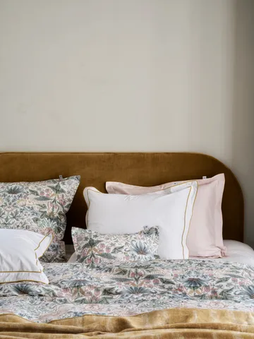 Morris & Co. Strawberry Thief Pussilakana - Vihreä, 220x220 cm - Mille Notti