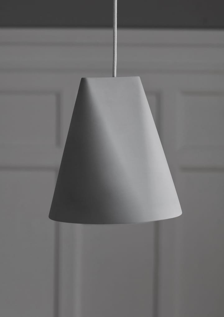 Kattovalaisin keramiikka 23 x 23,5 cm, Light Grey MOEBE