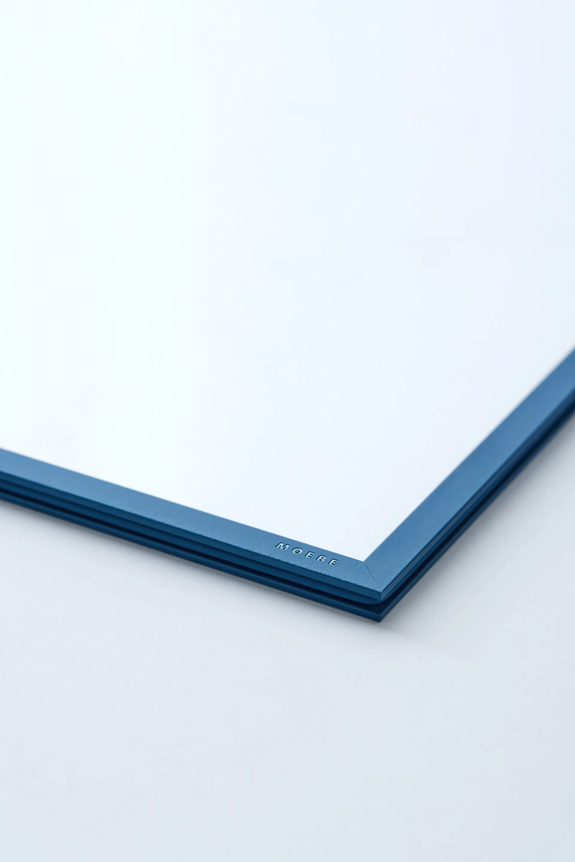 Moebe kehys A4 22,6 x 31,3 cm, Transparent, Blue MOEBE