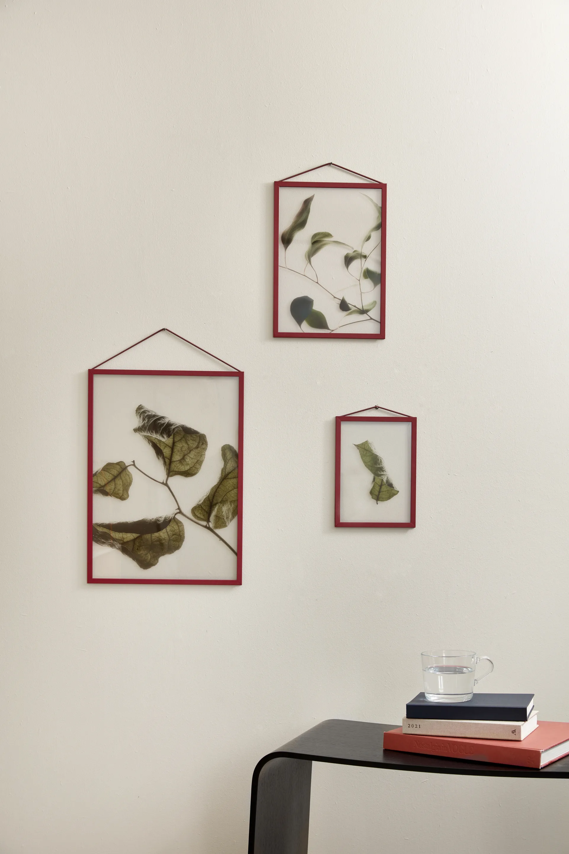 Moebe kehys A5 16,5 x 22,7 cm, Transparent, Red MOEBE