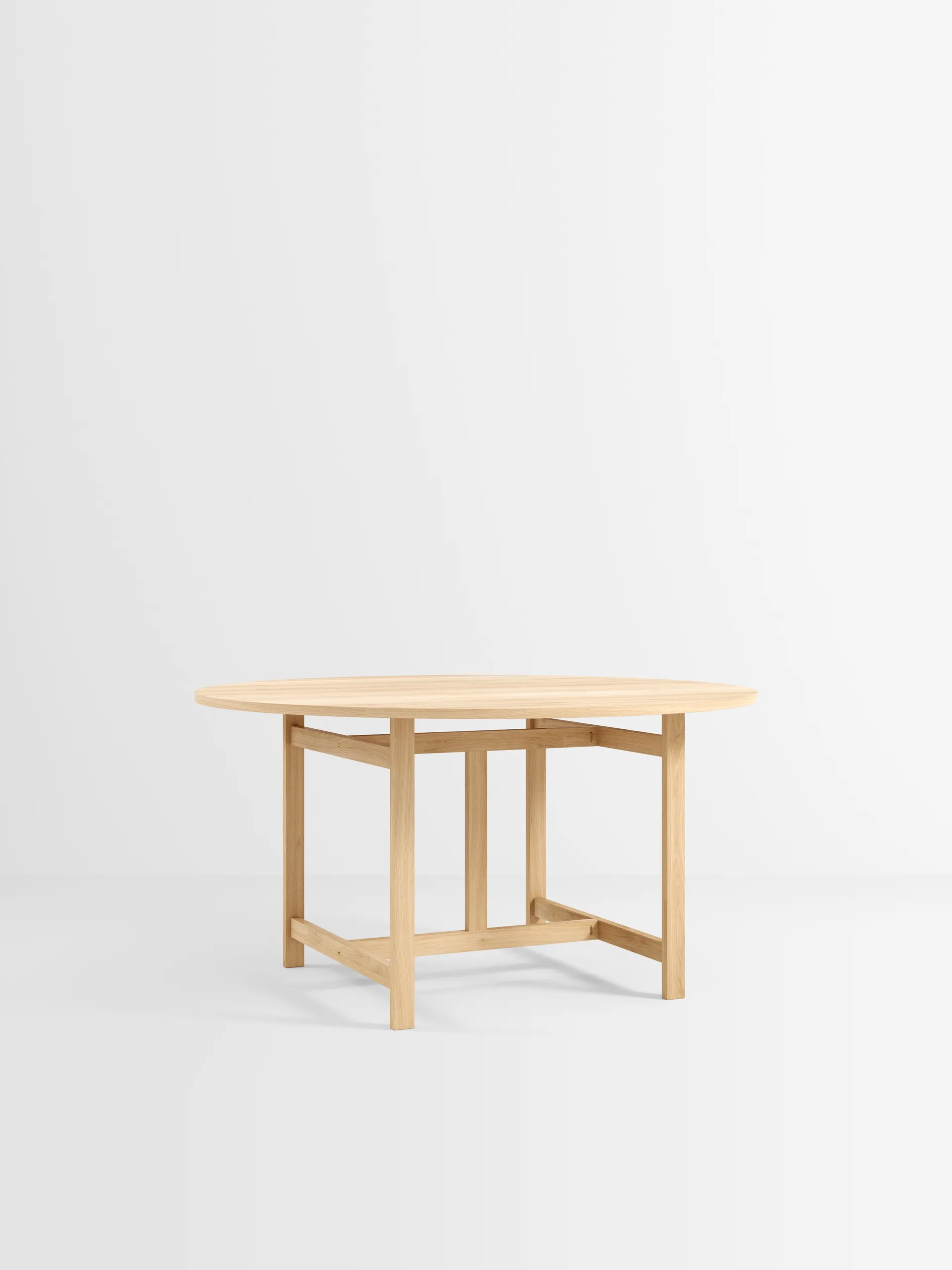 Moebe round dining table -ruokapöytä Ø 140 x 73,2 cm, Tammi MOEBE