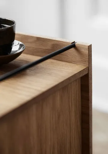 Moebe säilytyslaatikko - Savustettu tammi-ruostumaton teräs, pyörillä, 33x60x31 cm - MOEBE