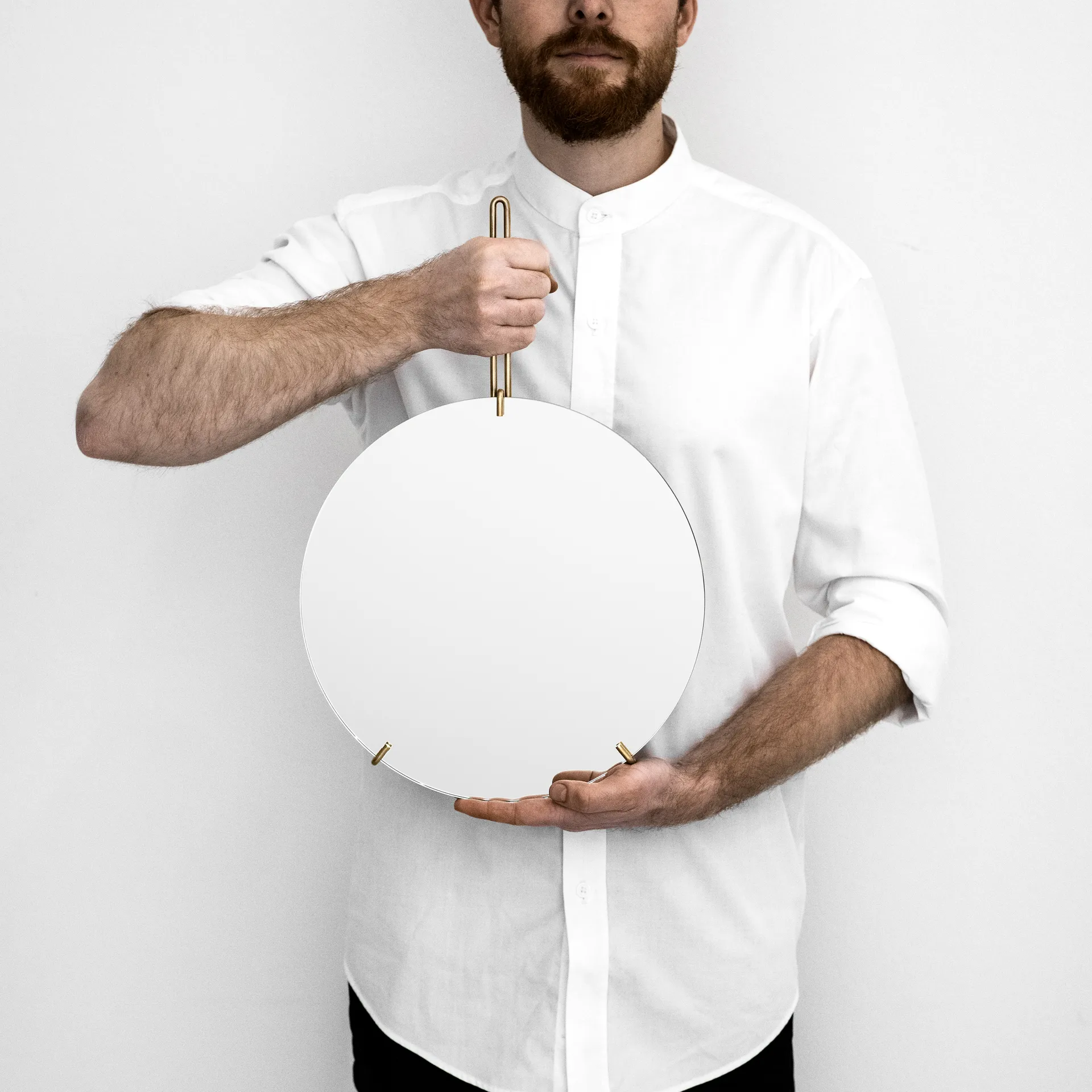 Moebe Wall mirror Ø 30 cm, Messinki MOEBE