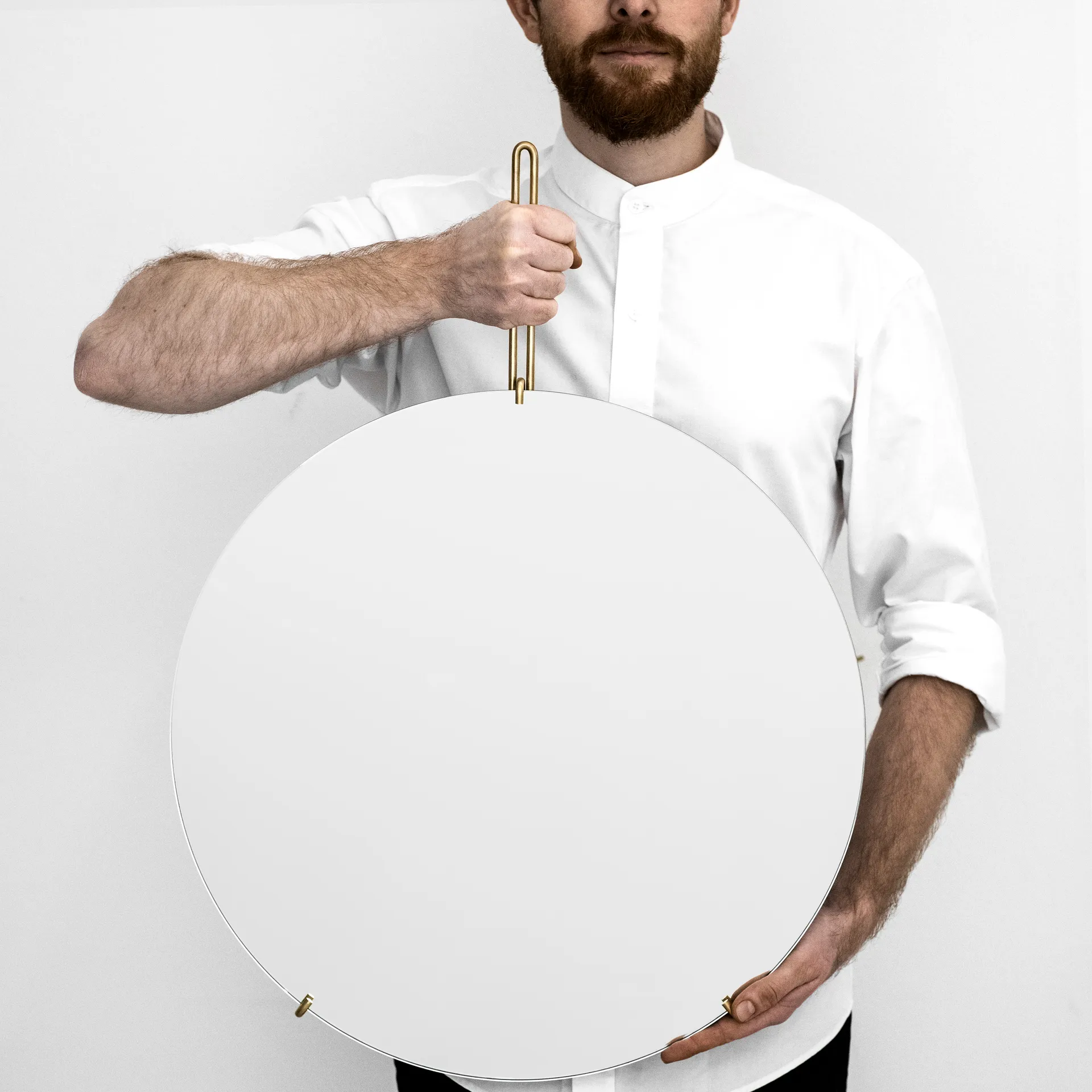 Moebe Wall mirror Ø 50 cm, Messinki MOEBE