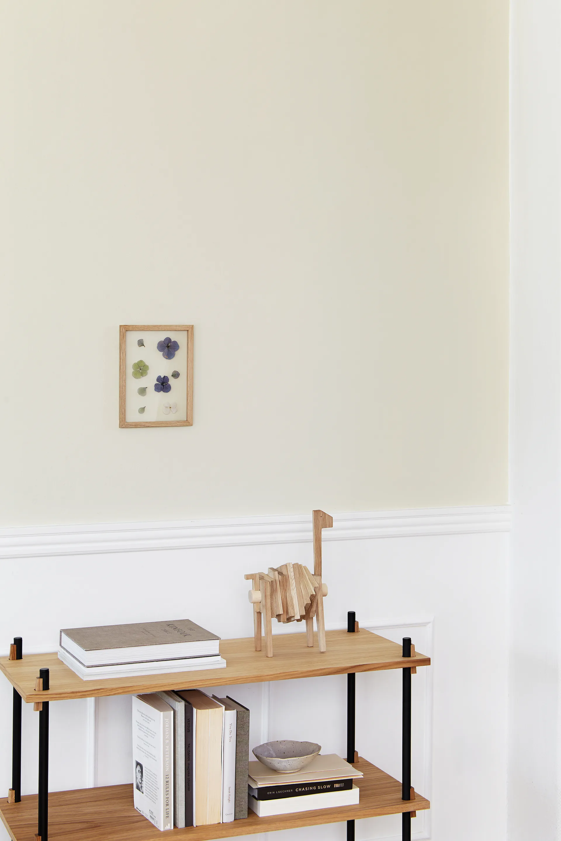 Polygrif tammiveistos 21 x 32 cm, Wood, black MOEBE