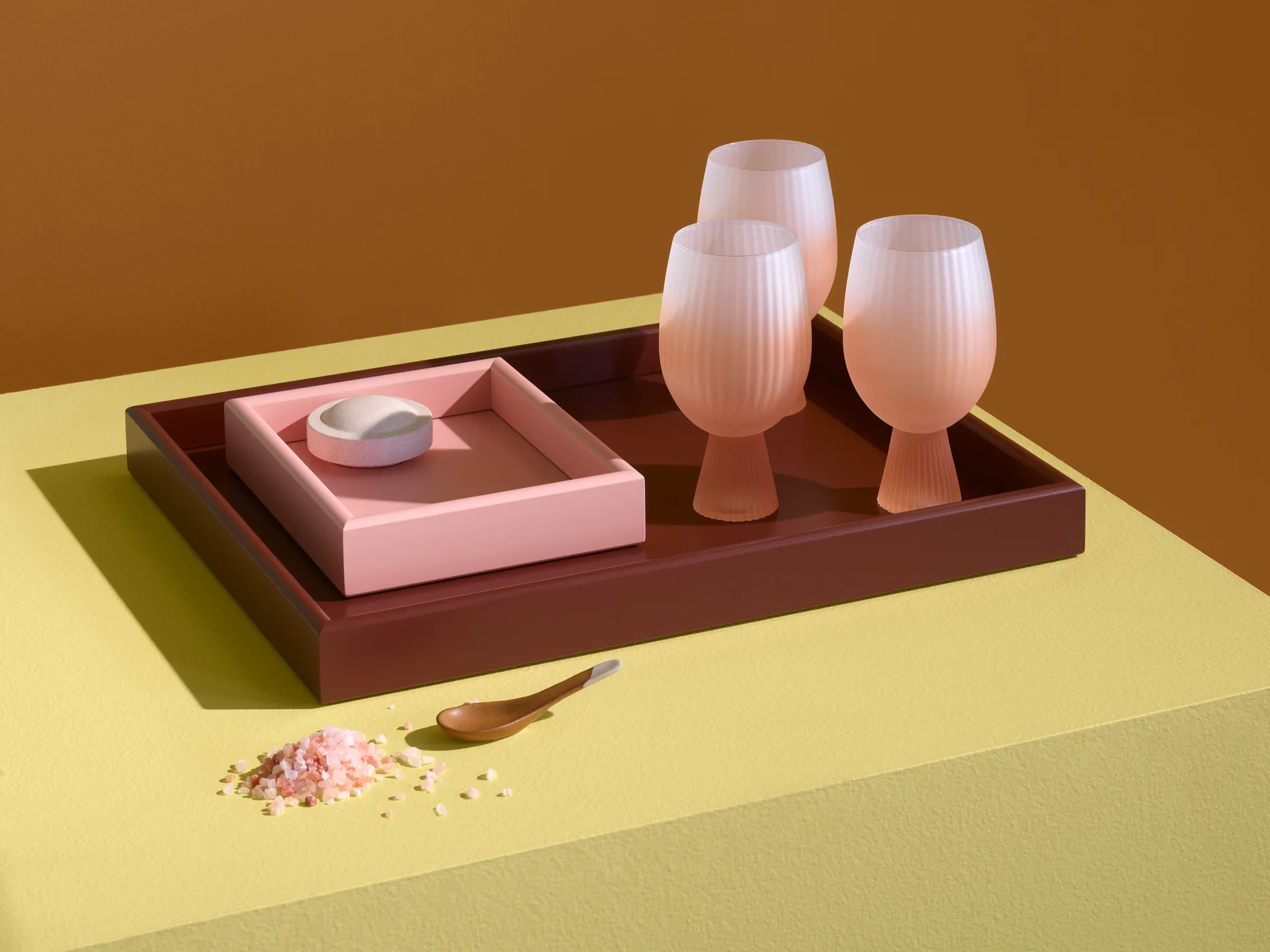 Arrange tarjotin small 17,3x21,4 cm, Ruby Montana