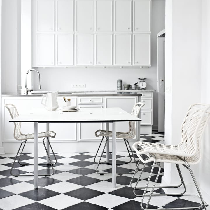 Panton One -tuoli, Black, ruostumaton teräs Montana