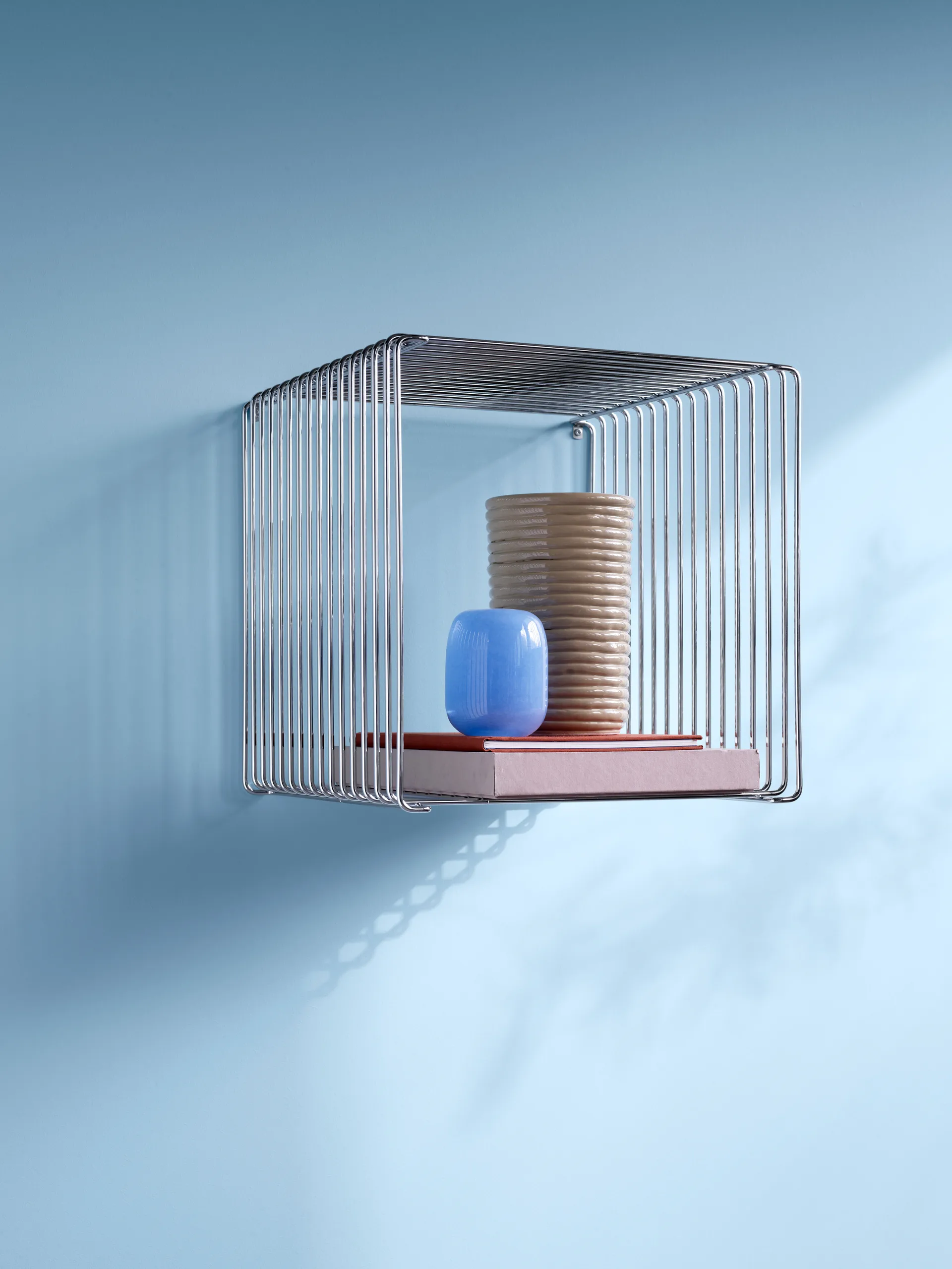 Panton Wire Single hylly 34,8x34,8x25,7 cm, Chrome Montana