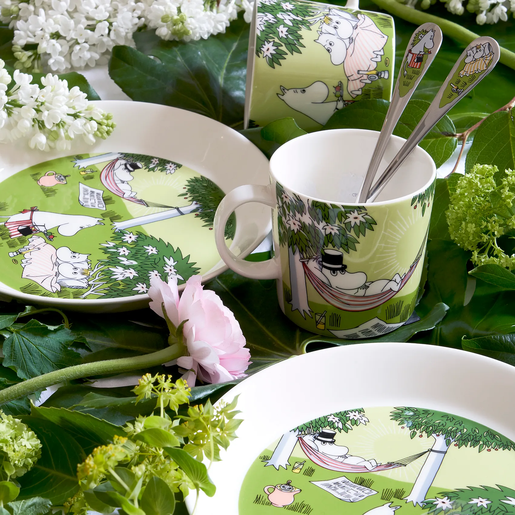 Muumi muki 2020 Loikoilua, 30 cl Moomin Arabia