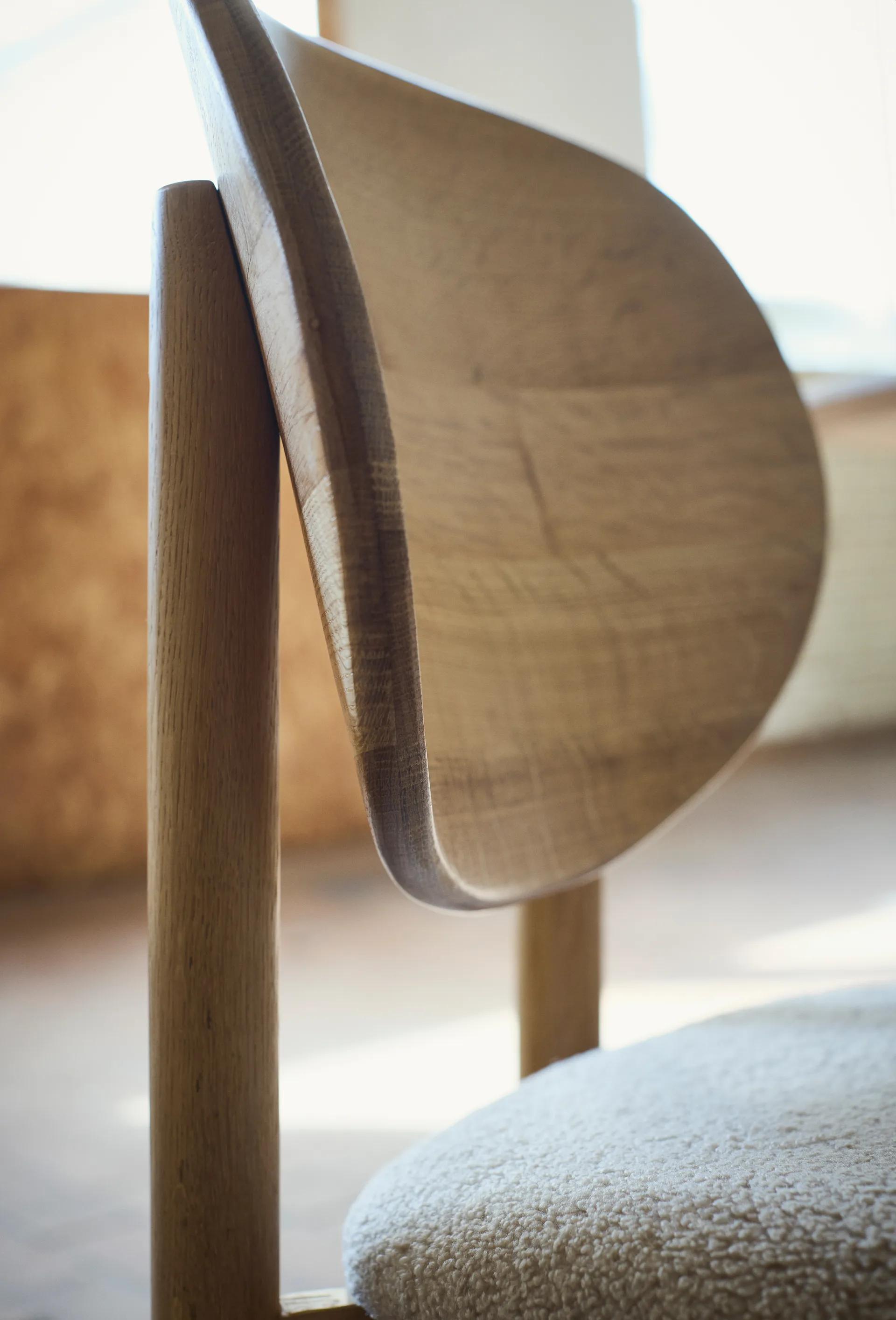 Oka tuoli, Luonnonöljytty tammi, hiekka MUUBS