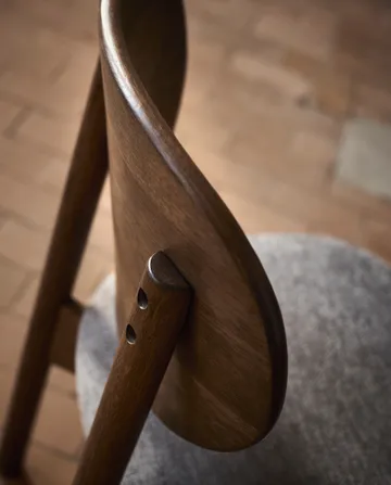 Oka tuoli - Tummaksi öljytty tammi, grey - MUUBS