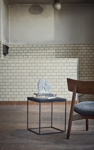 Tetra nojatuoli - Graniitinharmaa kangas tummaksi öljytty tammi - MUUBS