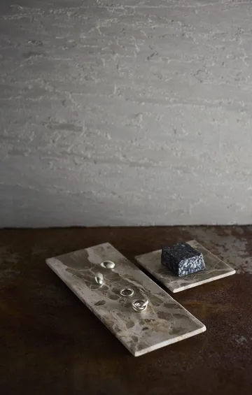 Valkoinen koristealusta - Seashell, 30×12 cm - MUUBS