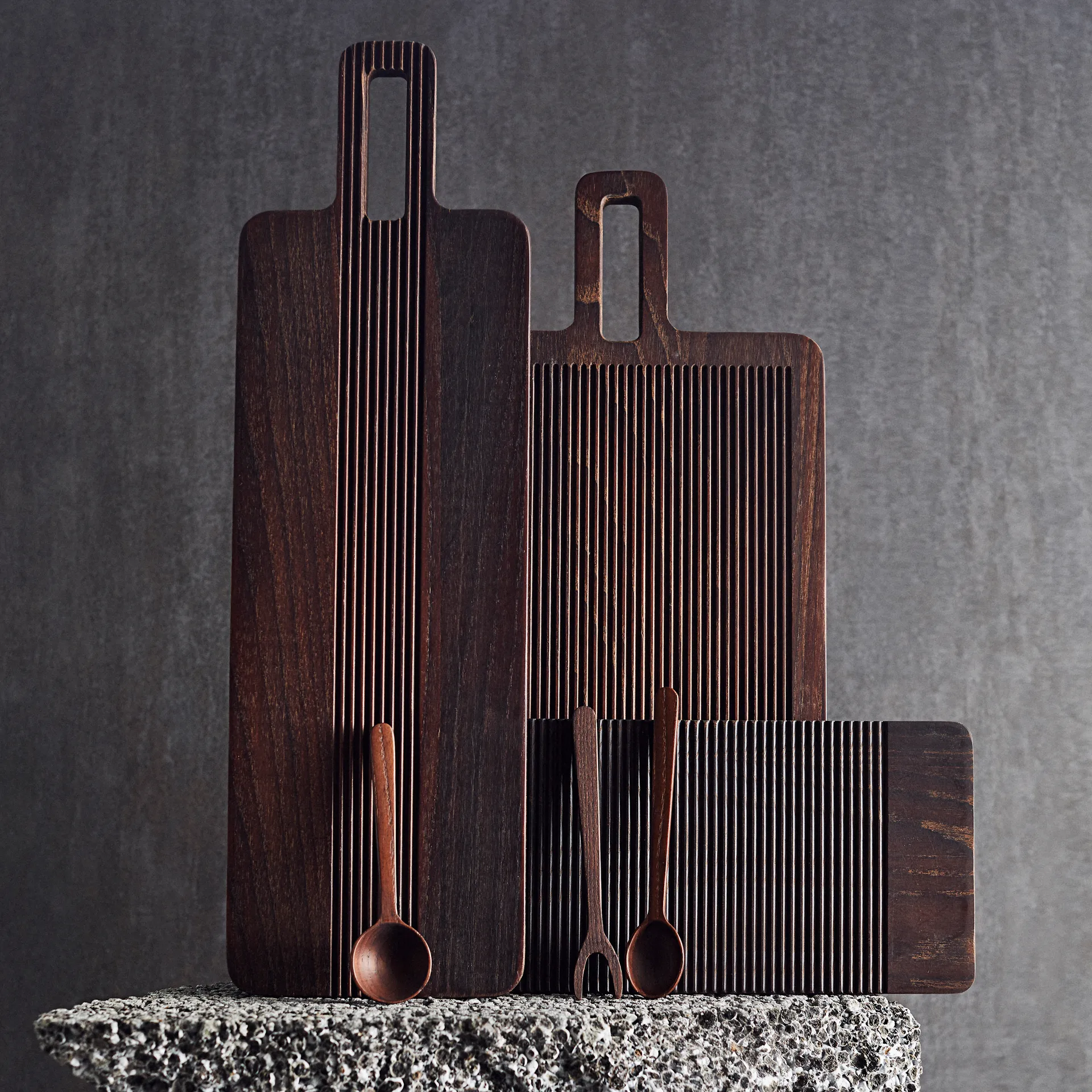 Yami tapastarjotin 15x49 cm, Ruskea MUUBS