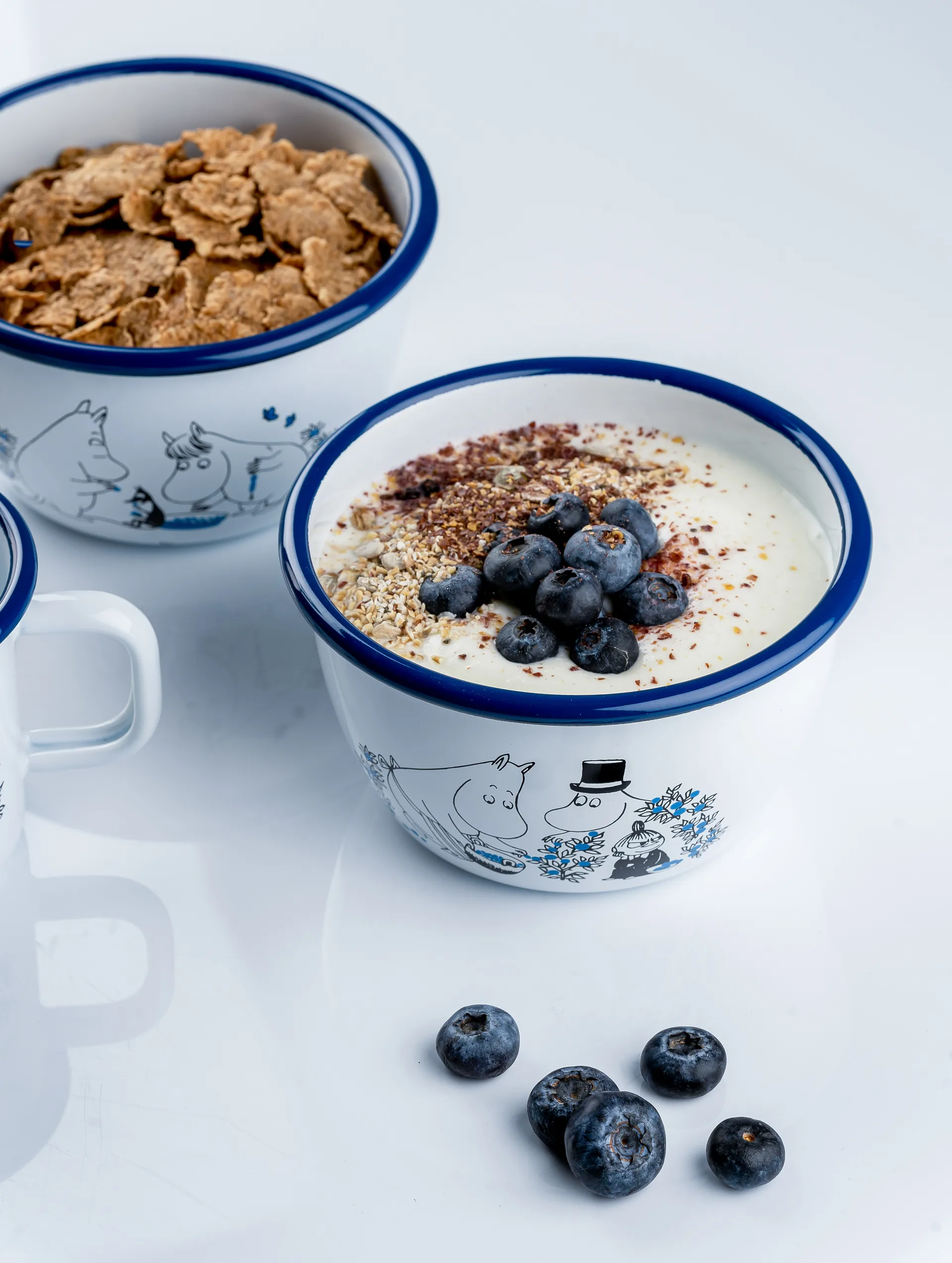Blueberries emalikulho 60 cl, Valkoinen Muurla