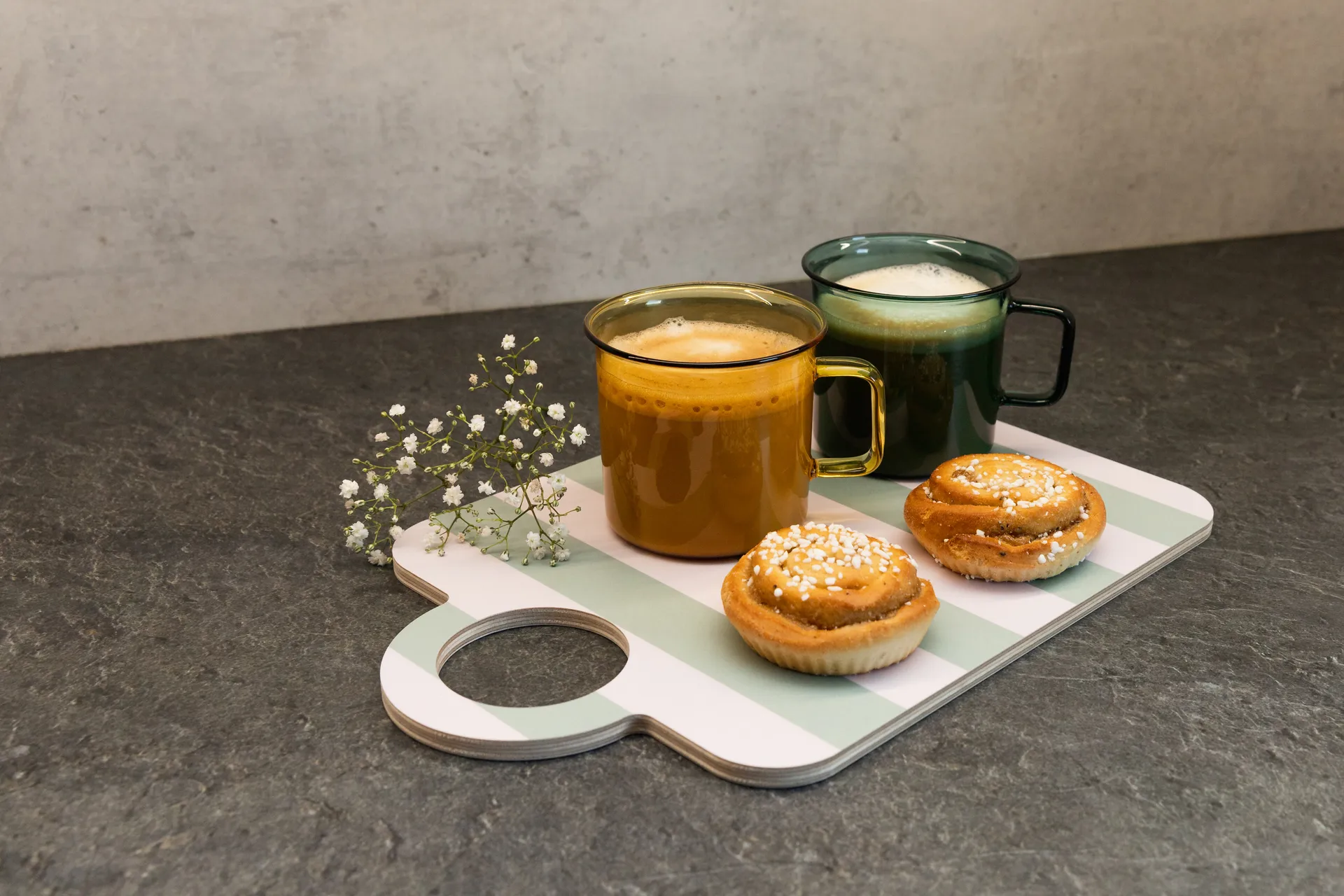 Checks & Stripes -tarjotin 21 x 31 cm, Minttu-sininen Muurla