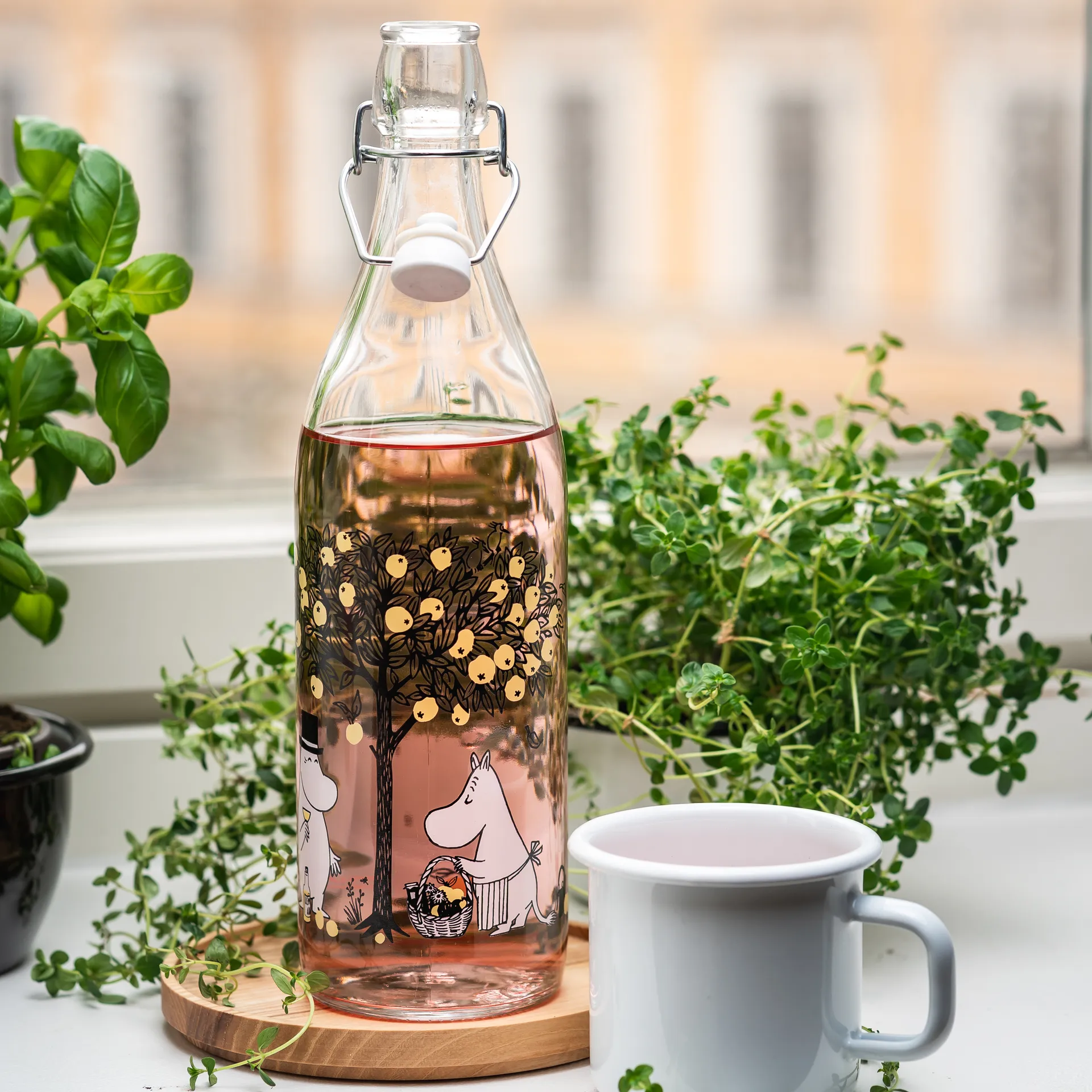 Muumi lasipullo 1 L, Apples Muurla