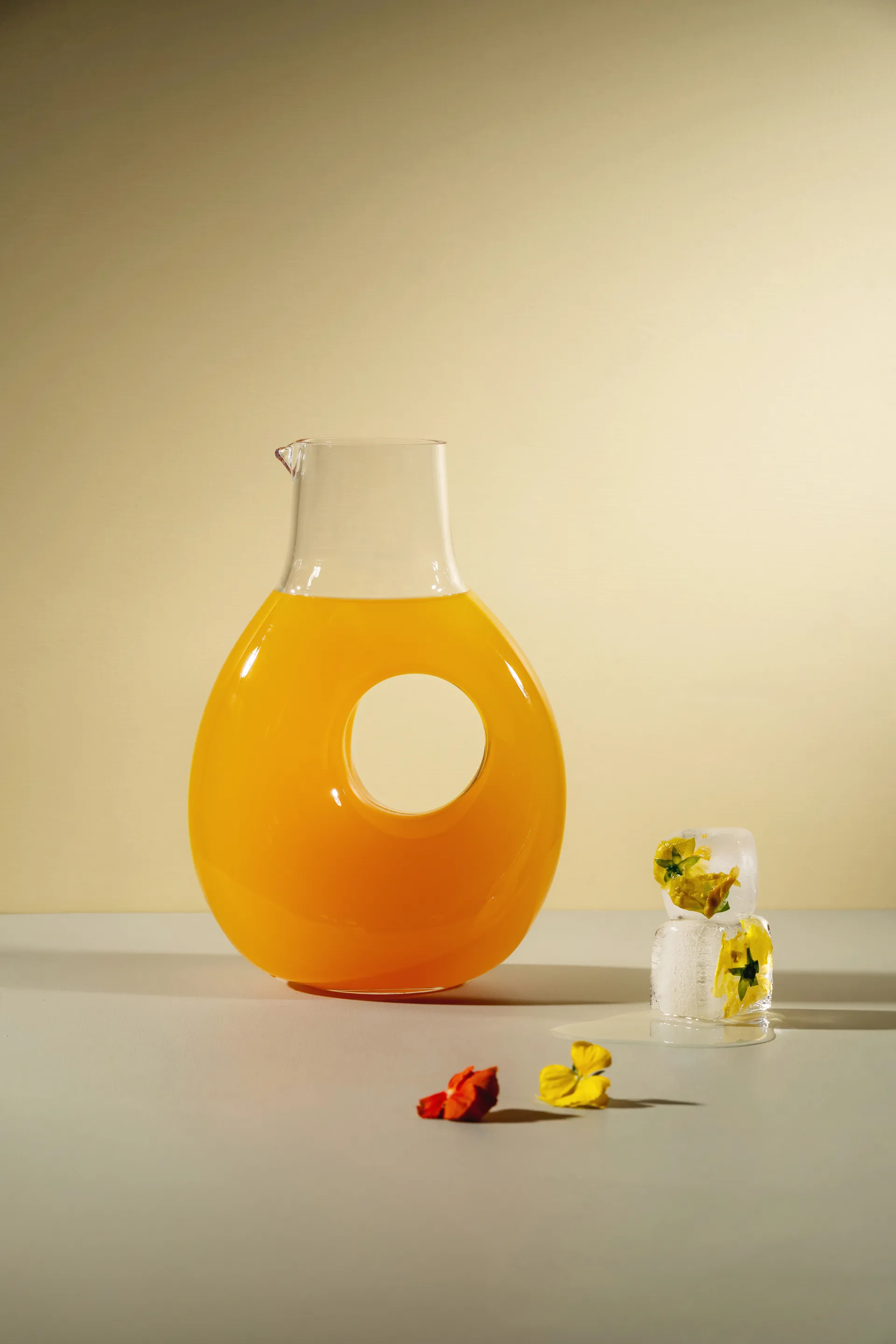 O karahvi 1,4 L, Kirkas Muurla