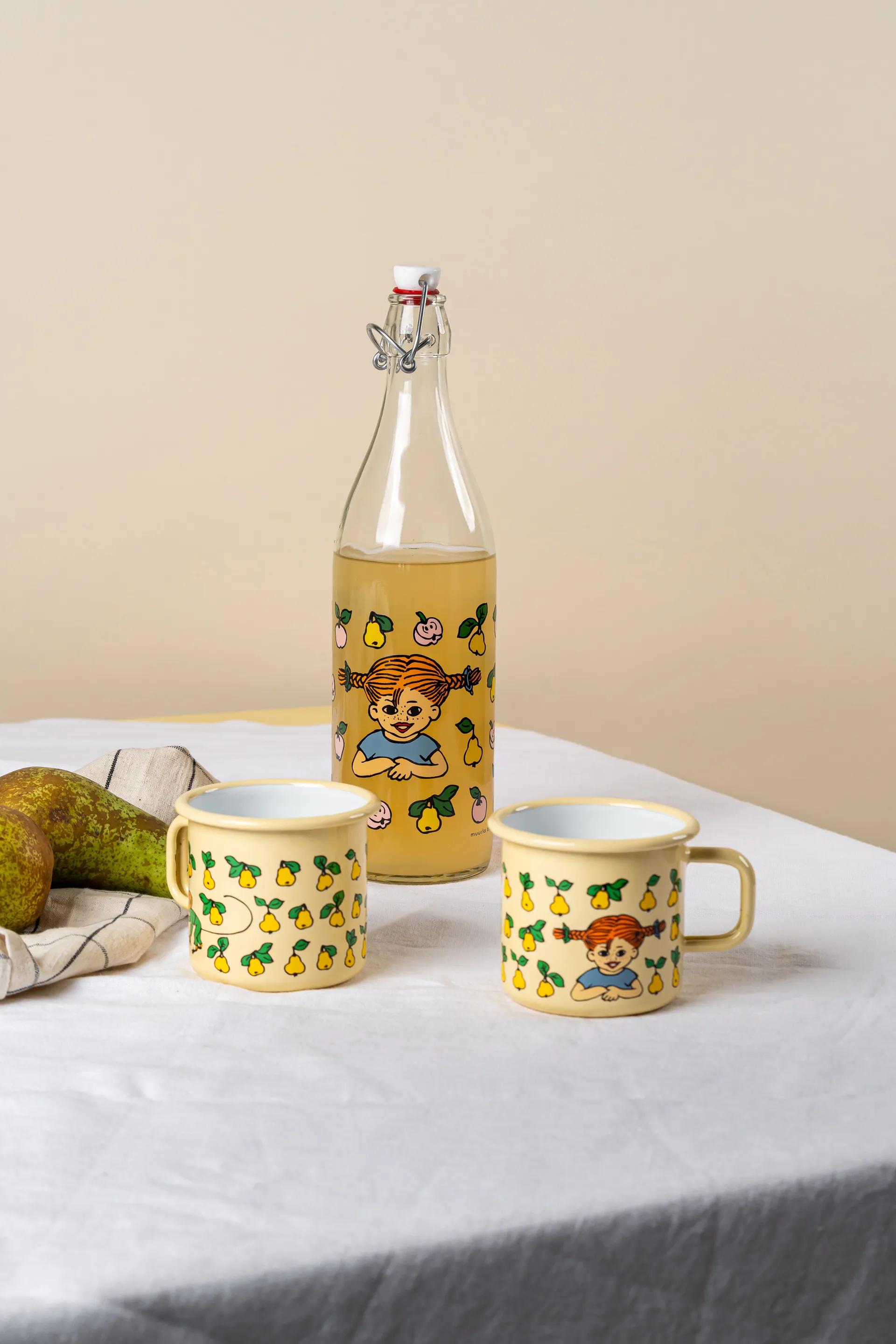 Pippi lasipullo 1 L, Hedelmät Muurla